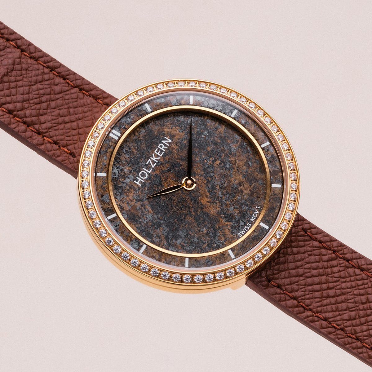 Holzkern Quarzuhr Coralline Bronzit/Goldfarben mit 2 Bändern