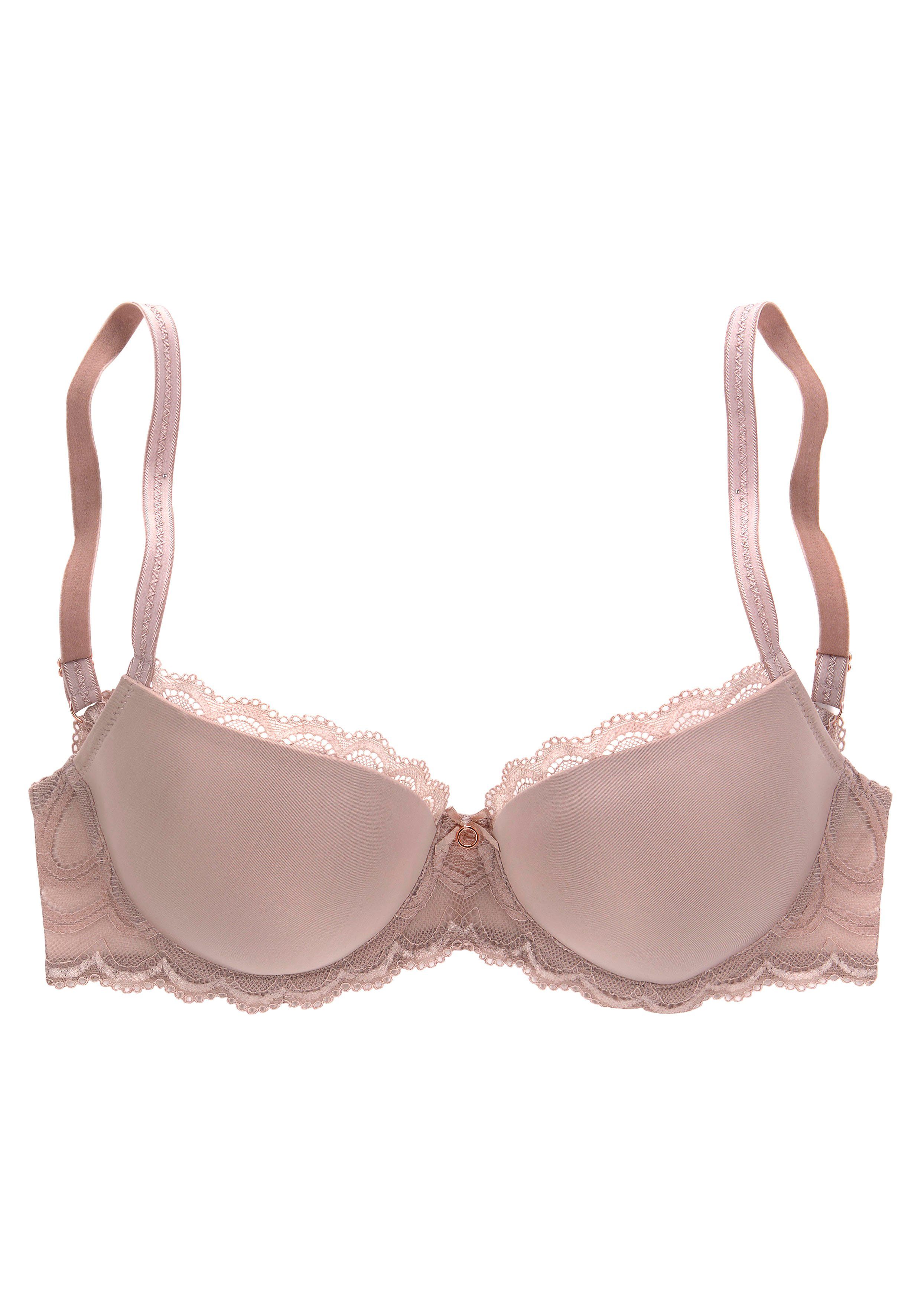 LASCANA Schalen-BH Evita mit feiner Spitzenborte, Dessous. € 39,99