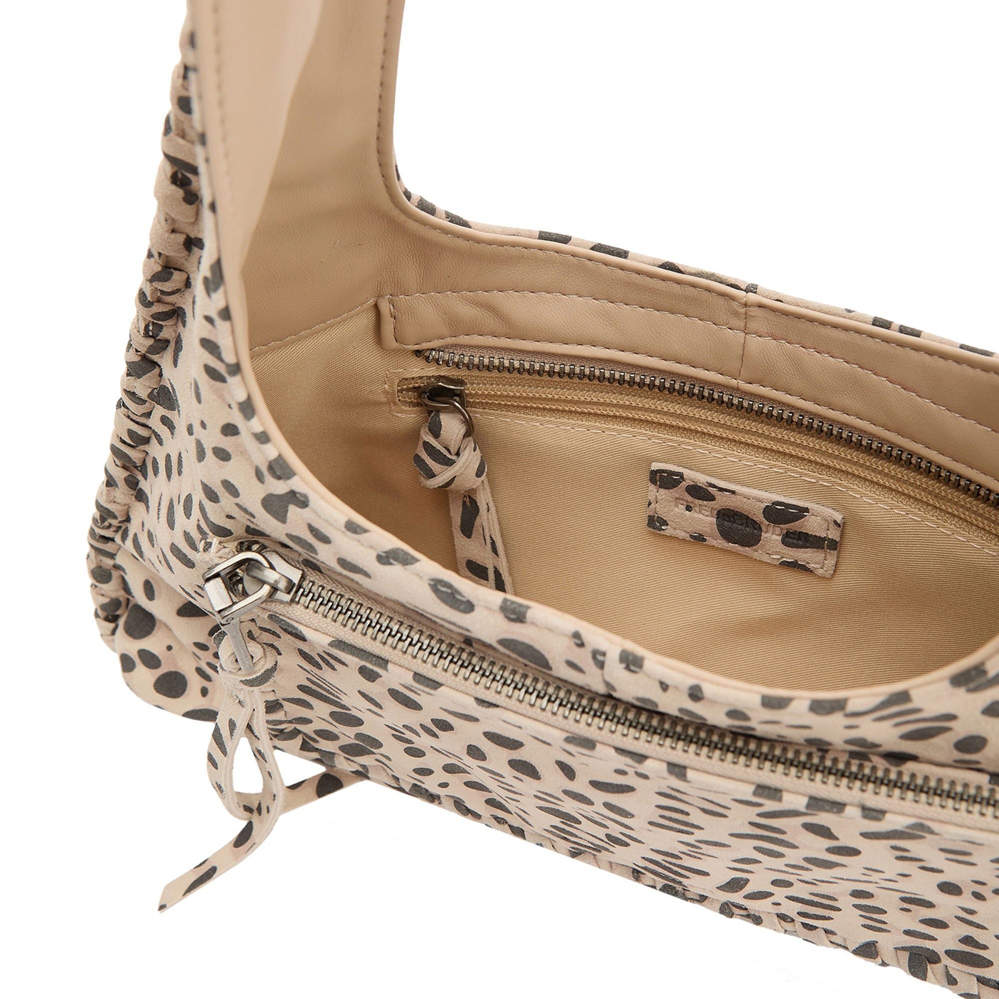 FREDsBRUDER Schultertasche Calm, Leder