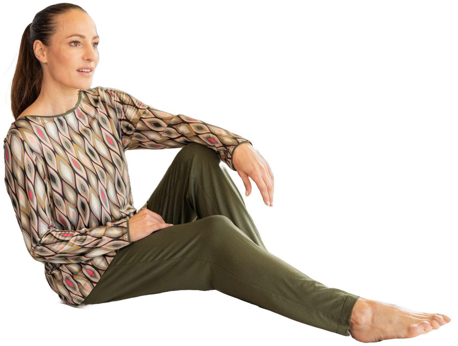 HUTSCHREUTHER Schlafanzug Damen Pyjama lang (2 tlg) Extravagantes Design