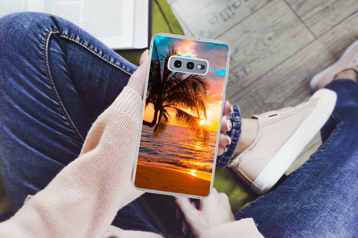 MuchoWow Handyhülle für Samsung Galaxy S10e Palme - Sonnenuntergang - Horizont - Strand -, Phone Case, Silikon, Schutzhülle Dünn