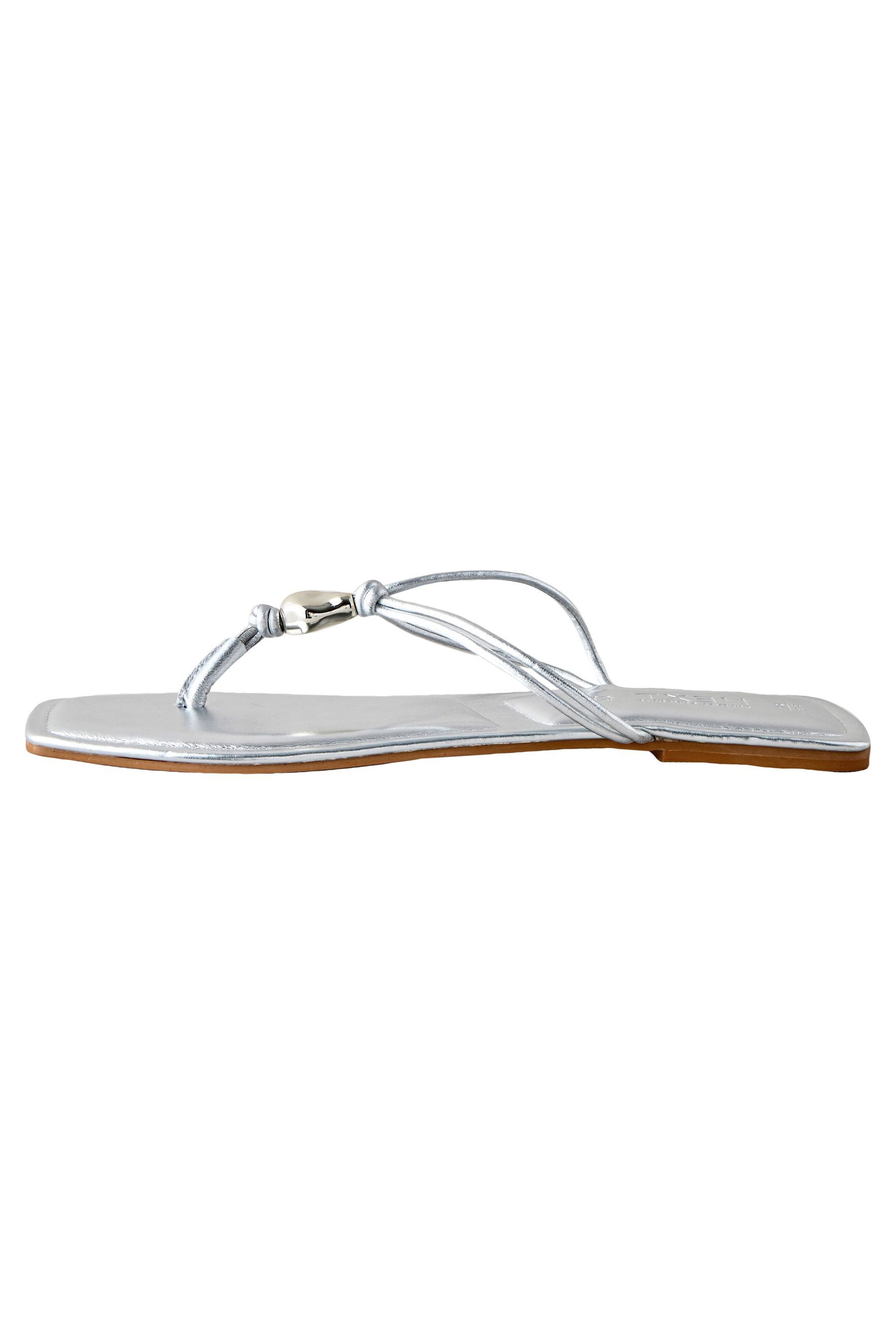 Next Forever Comfort® Zehentrenner mit Metalldetails Sandale