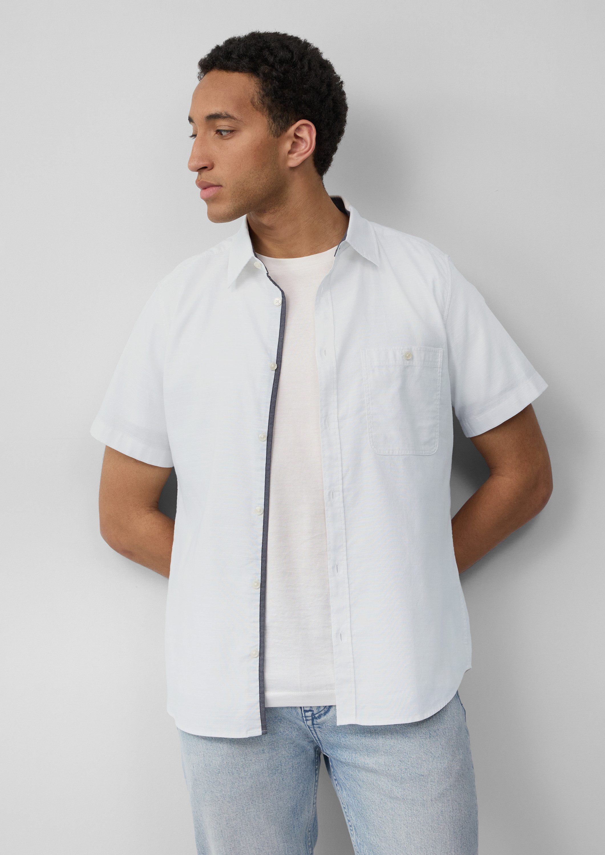 s.Oliver Kurzarmhemd Hemd Slim Fit: Kurzarm-Hemd aus Baumwollstretch mit Fl günstig online kaufen