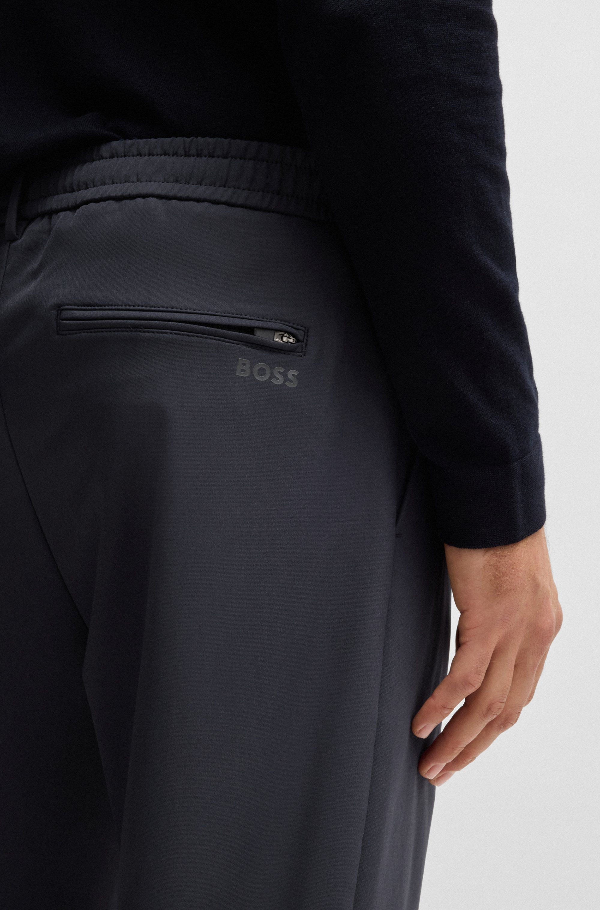 BOSS GREEN Webhose T Convert-Pleat mit Zugbund und Markenlabel Bundfaltenhose Anzughose Stretchhose