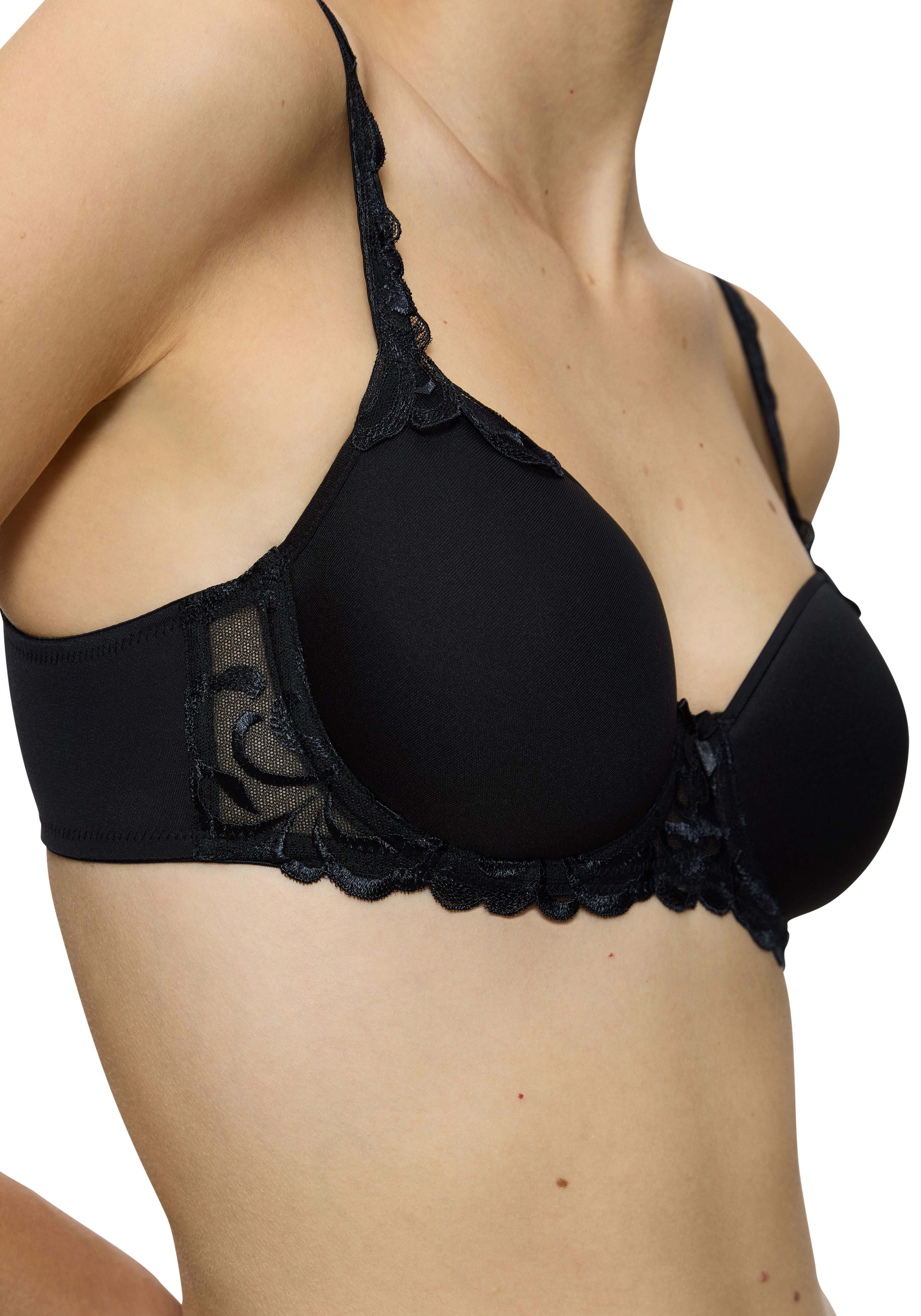 Triumph Bügel-BH Modern Finesse WP mit Spitzendetails, leicht gepolsterte Cups, verstellbare Träger