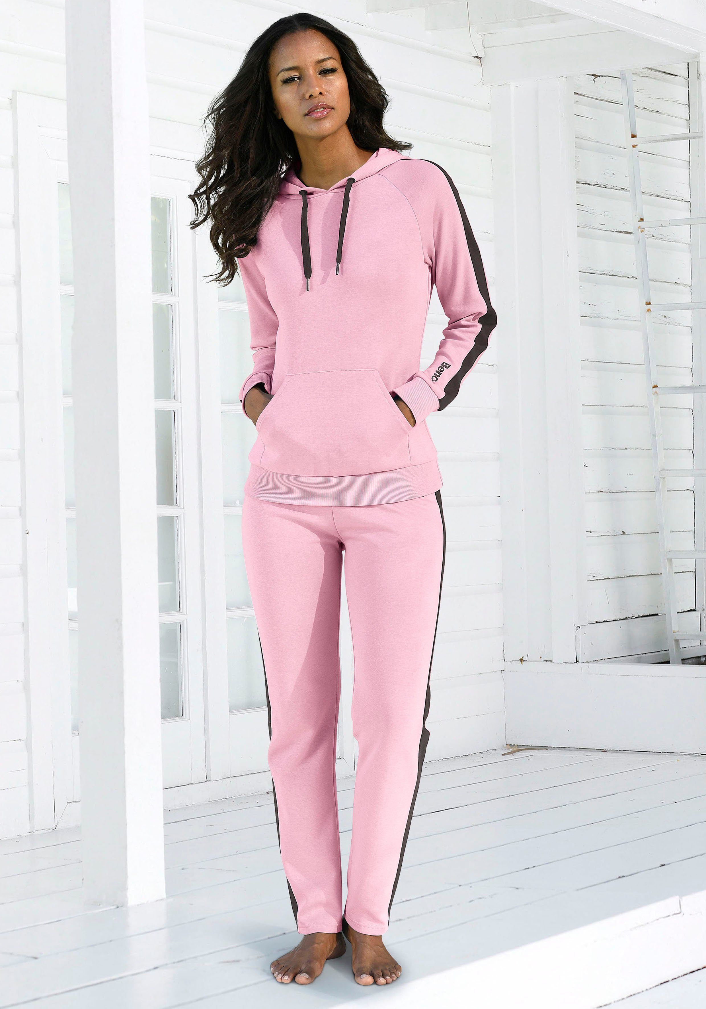 Bench. Loungewear Kapuzensweatshirt mit Seitenstreifen und Kängurutasche, Home- und Loungewear Serie – Bild 3 von 5