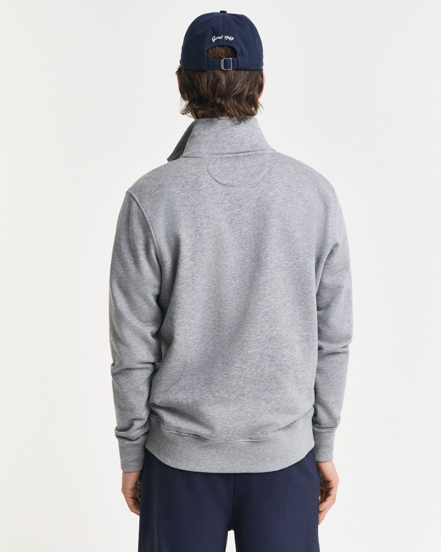 Gant Sweatshirt REG SHIELD HALF ZIP SWEAT mit Logostickerei auf der Brust