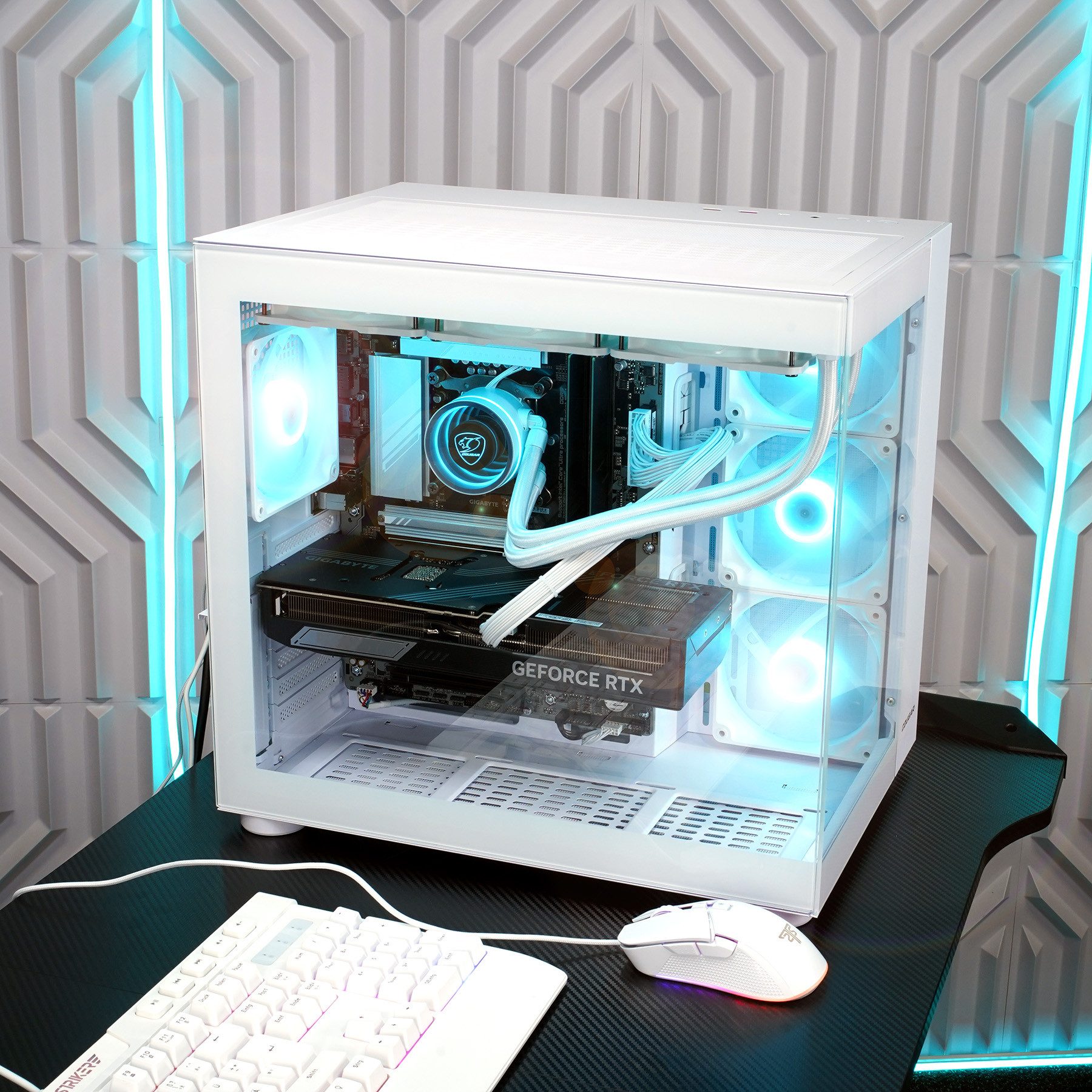 Cougar FV150 WT 7488 Intel Core Ultra 7 265KF RTX 5070Ti 32GB DDR5 1TB SSD Gaming-PC (Intel Core Ultra 7 265KF, RTX 5070Ti, 32 GB RAM, 1000 GB SSD, Wasserkühlung, Windows 11, DDR5 RAM)