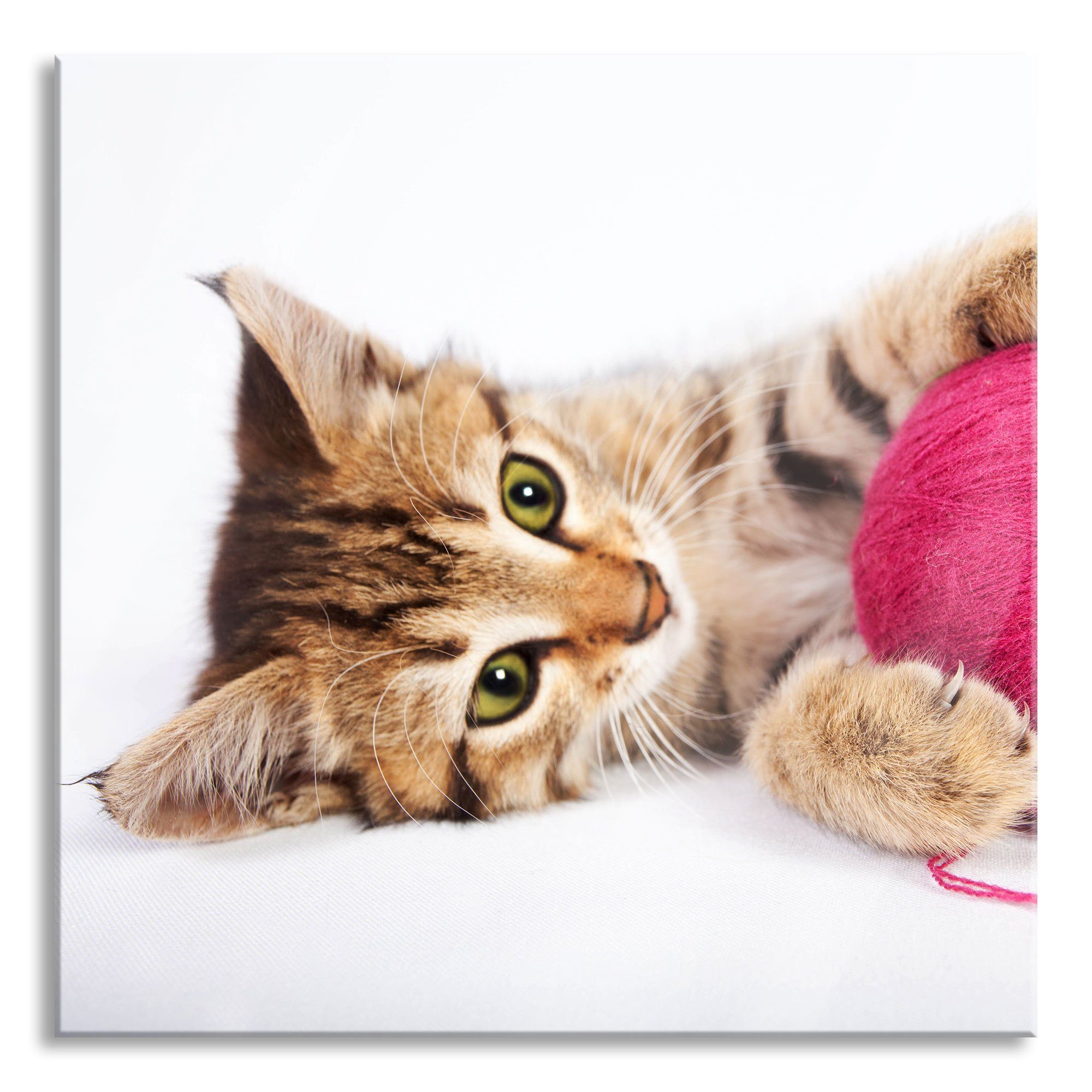 Pixxprint Glasbild Kätzchen mit Wollknäuel, Kätzchen mit Wollknäuel (1 St), Glasbild aus Echtglas, inkl. Aufhängungen und Abstandshalter