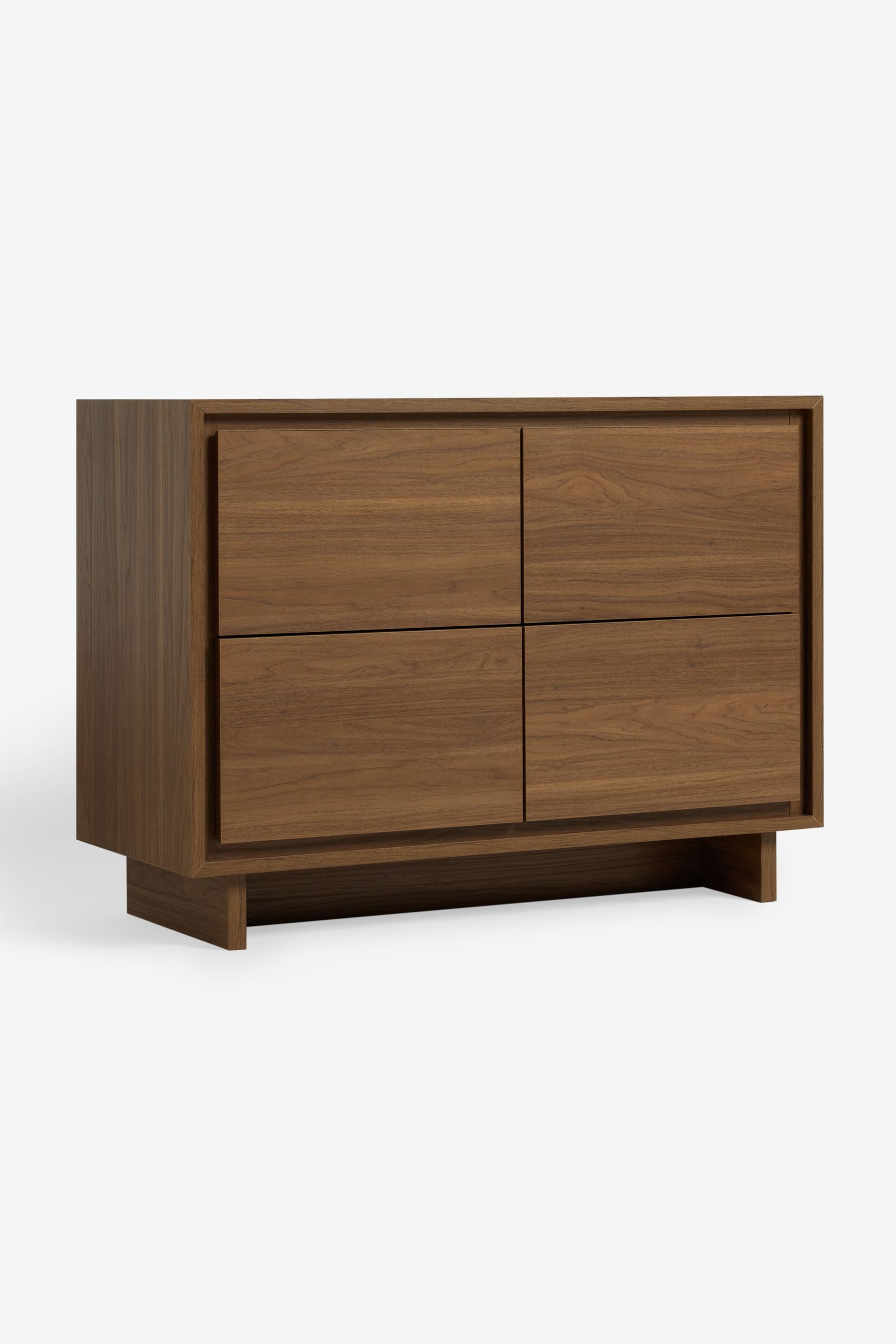 MADE Kommode MADE.COM Kaci Kommode – normal (1 St)