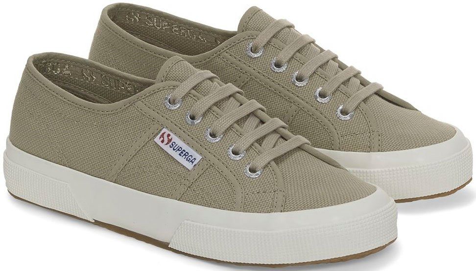 Superga Cotu Classic Sneaker mit klassischem Canvas-Obermaterial taupe