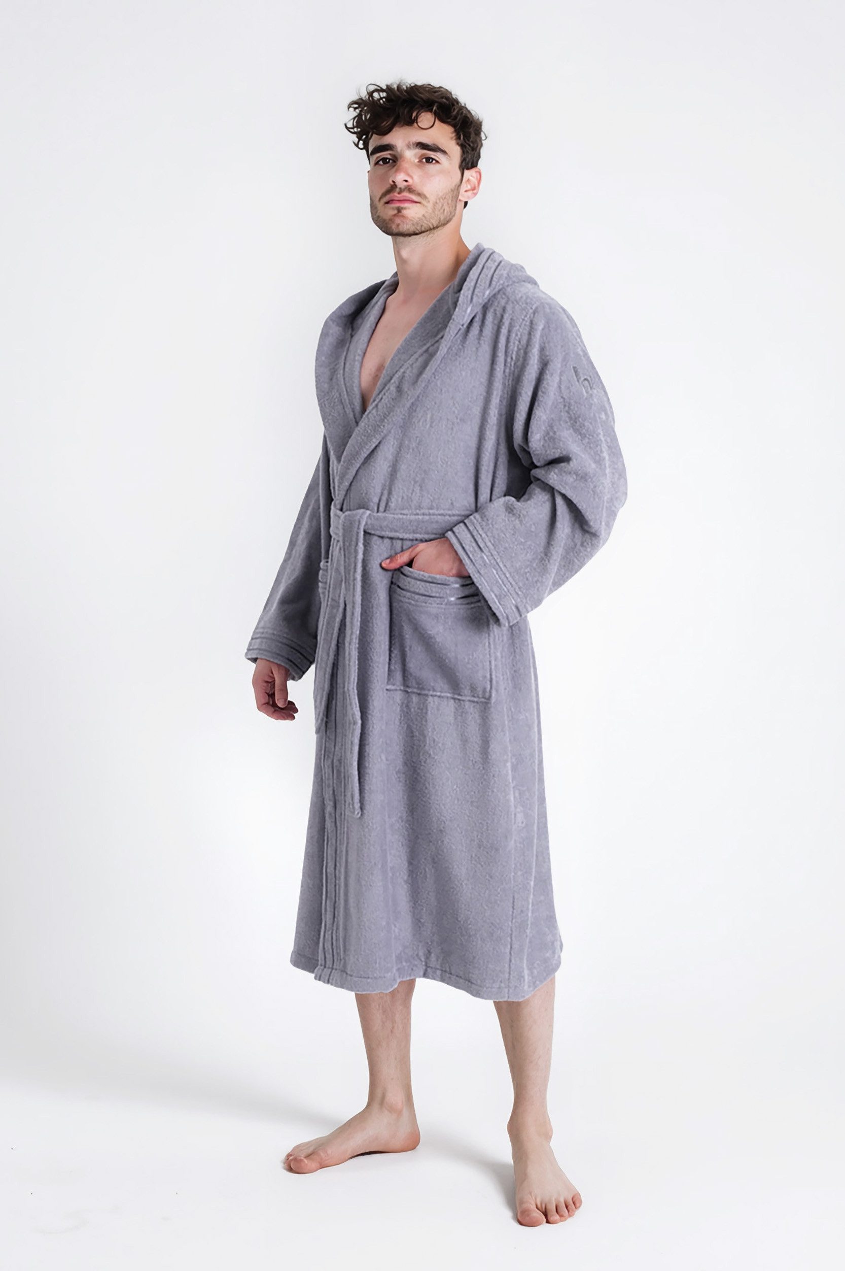 Bruno Banani Herrenbademantel Clement, ideal für Sauna & Spa, Hotelbademantel, Morgenmantel, Langform, Walkfrottier, Kapuze, Gürtel, 100% Baumwolle, einfarbig, glänzende Streifen-Bordüre, Taschen, S-4XL