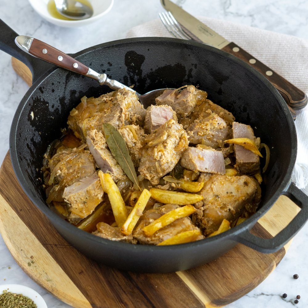 BBQ-Toro Kasserolle Gusseisen Topf mit Pfannendeckel, 5 Liter - schwarz, Gusseisenpfanne, Gusseisen