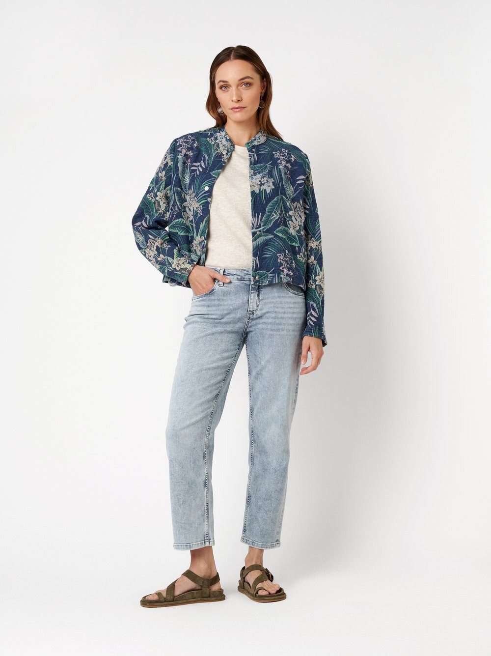 TONI Straight-Jeans Ella 7/8 mit Waschung