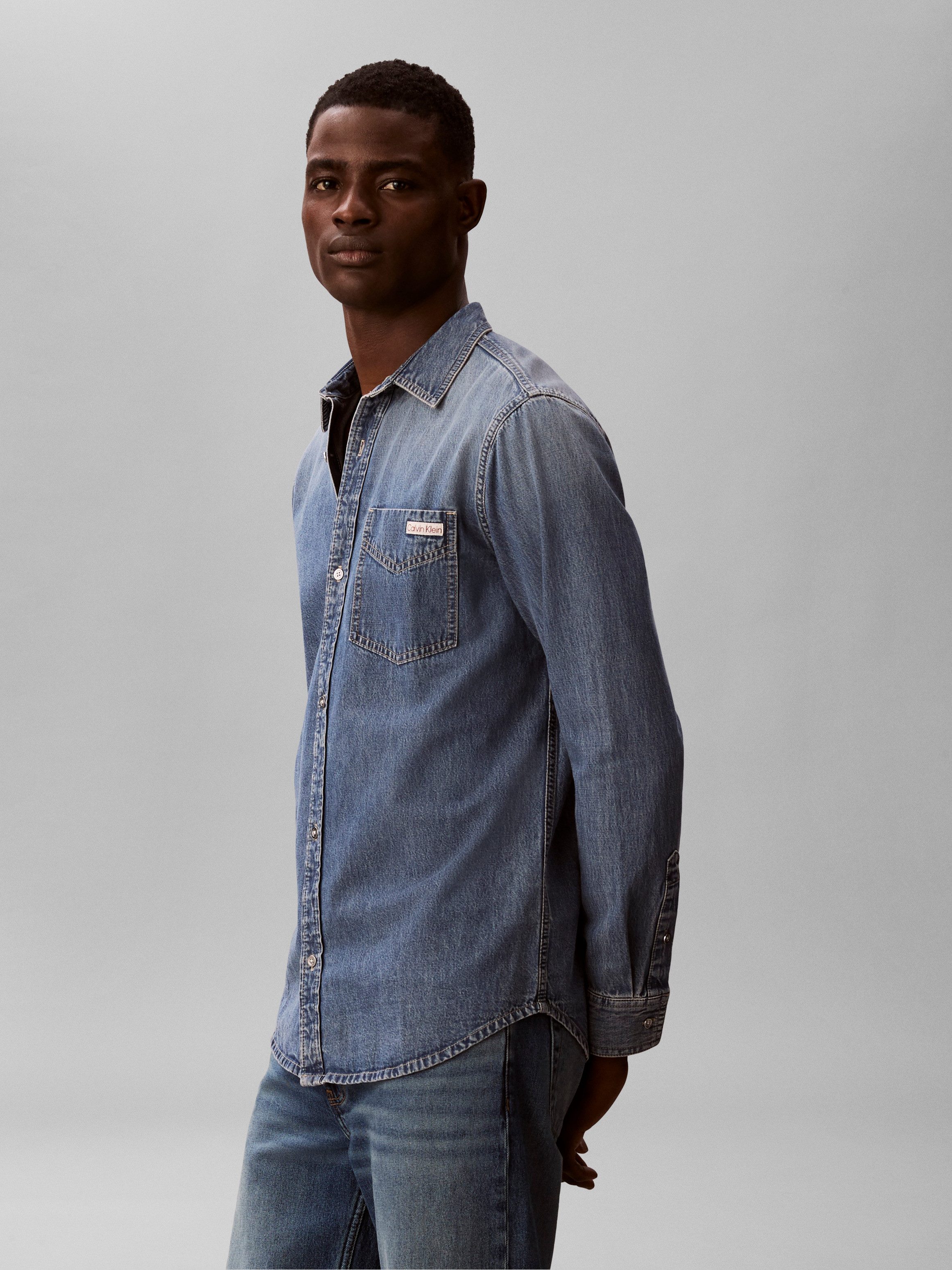 Calvin Klein Jeans Jeanshemd VINTAGE INDIGO Regular fit mit Rundhalsausschnitt
