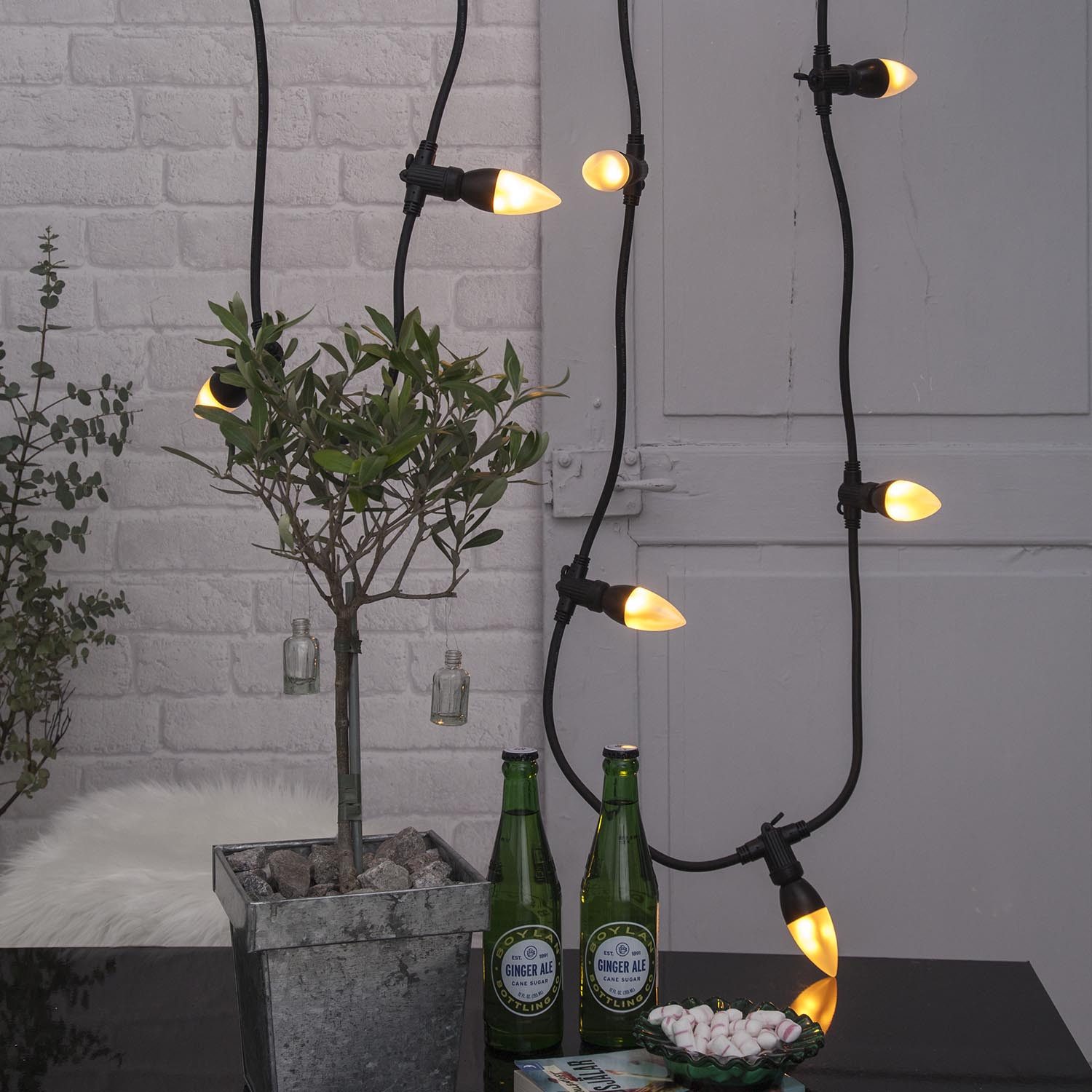 STAR TRADING LED Dekolicht Leuchtmittel, LED Leuchtmittel,Flame', E14, schwarz, flackernd, 0,8-1,2W, 2lm, warm