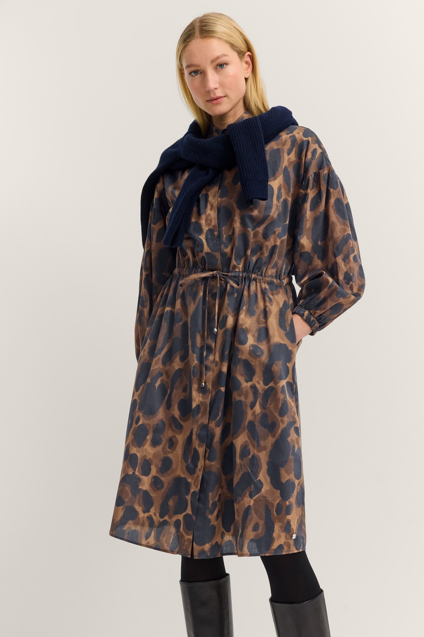 bugatti Blusenkleid Leo-Muster mit Bindegurt und aus Baumwolle