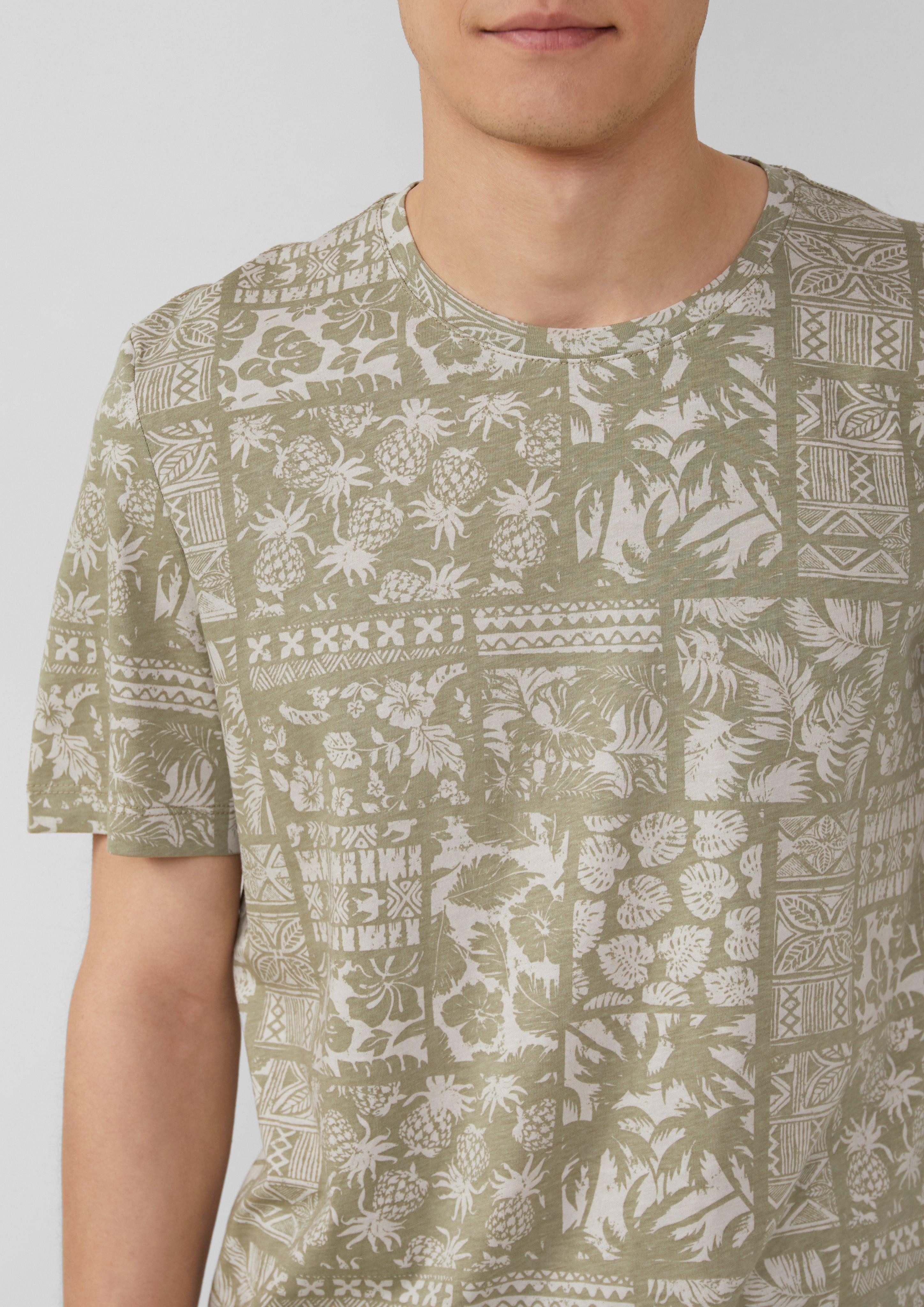 s.Oliver Kurzarmshirt Baumwoll-T-Shirt mit All-over-Print Label-Patch günstig online kaufen