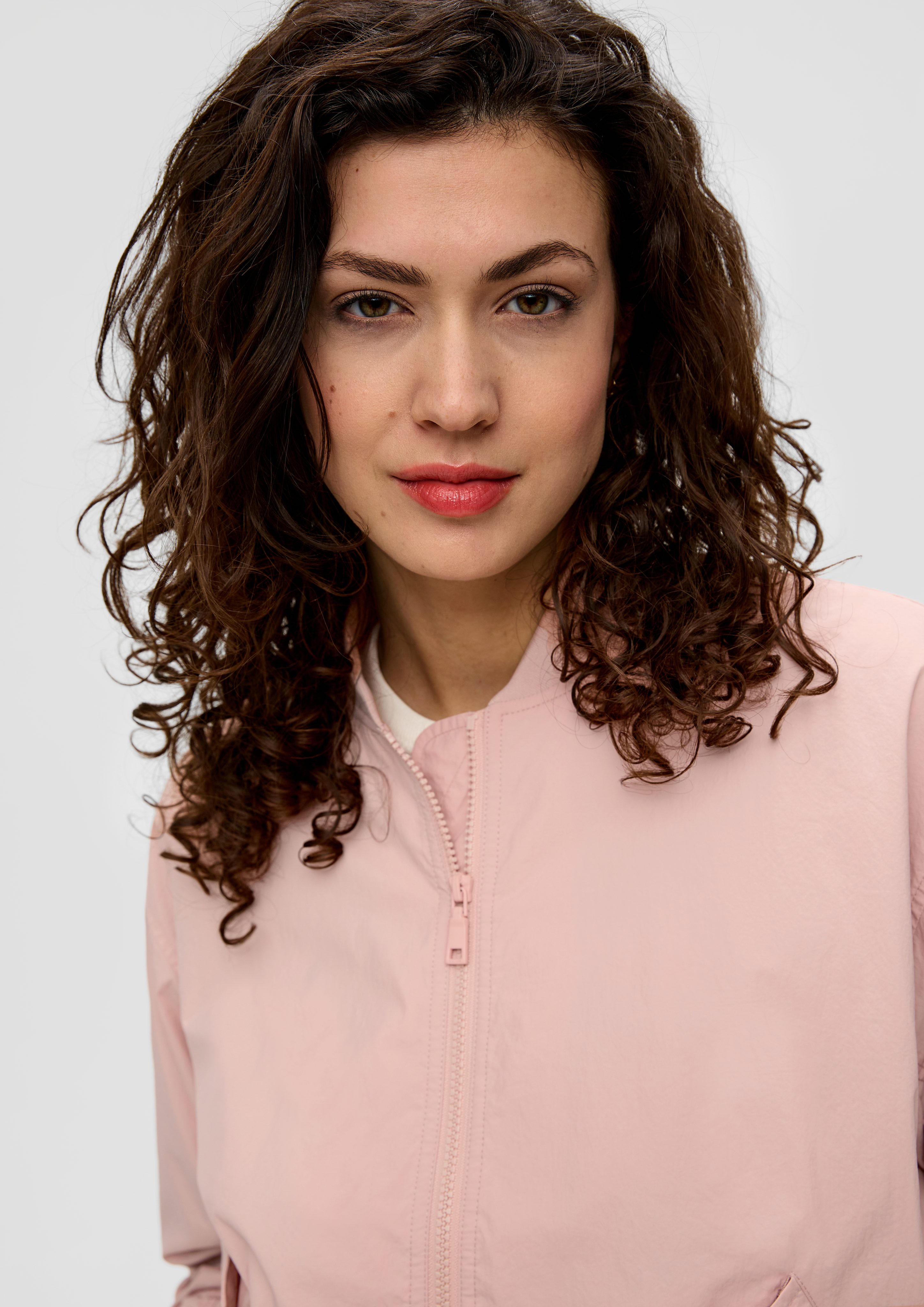 s.Oliver Funktionsjacke Leichter Nylon-Blouson Raffung günstig online kaufen