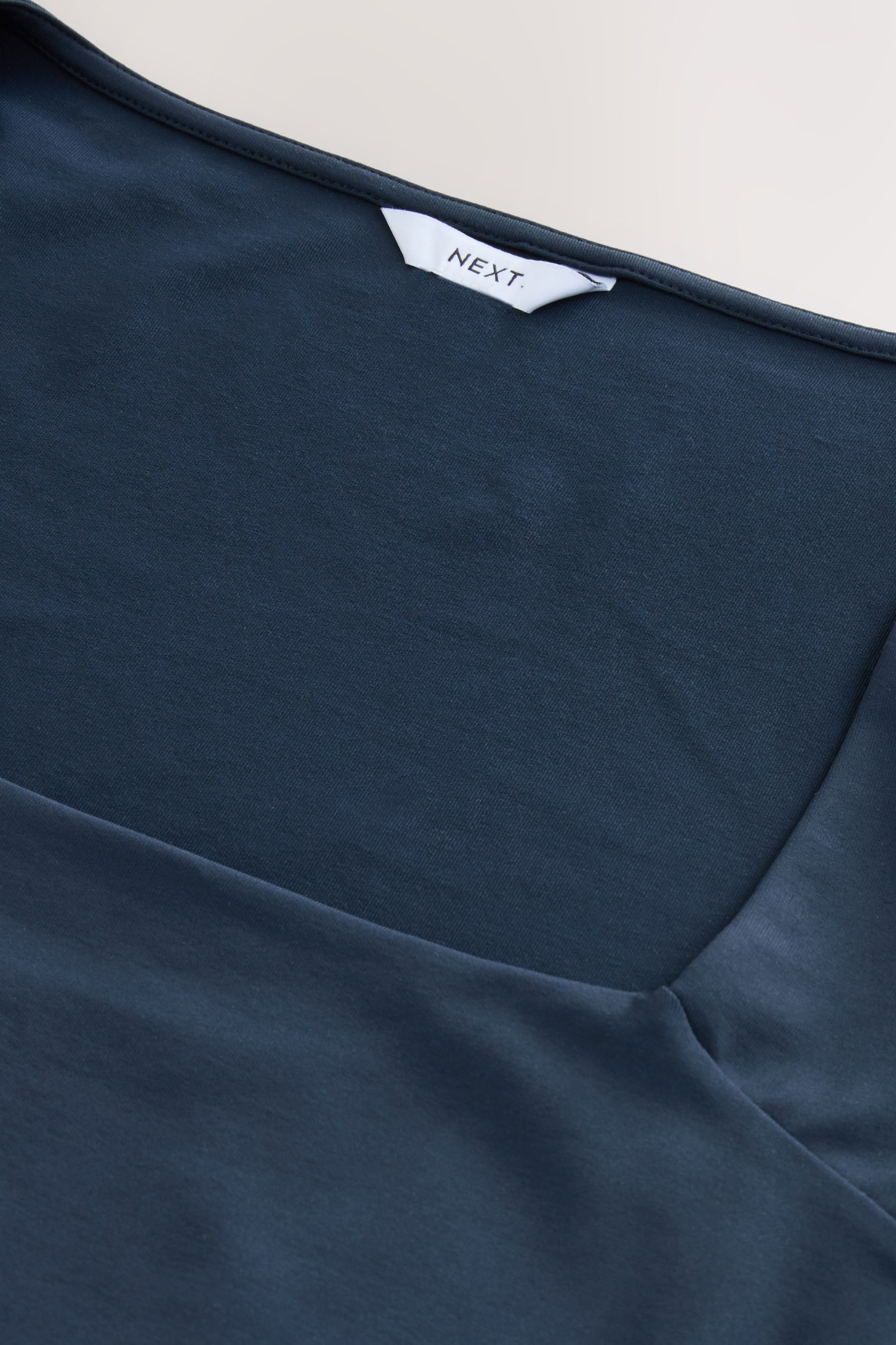 Next T-Shirt Weiches Kurzarmoberteil mit eckigem Ausschnitt (1-tlg)