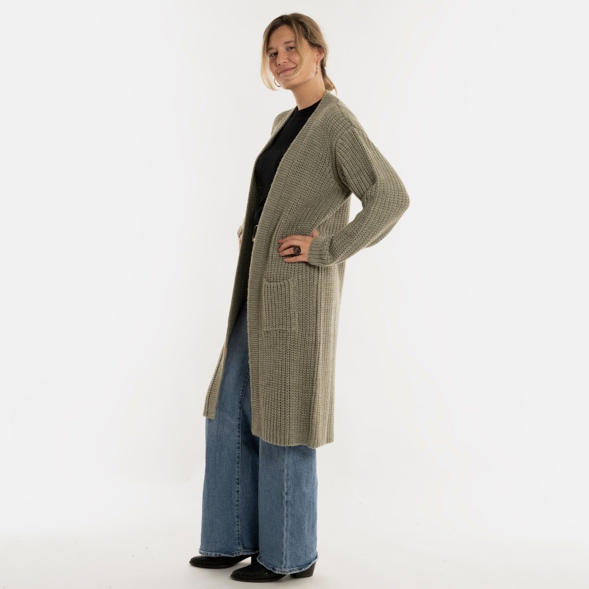 Knit Factory Strickjacke Marlo Lange Urban Green 40 42 Grün 40/42 (1-tlg) Modell Marlo, für Herbst, Winter