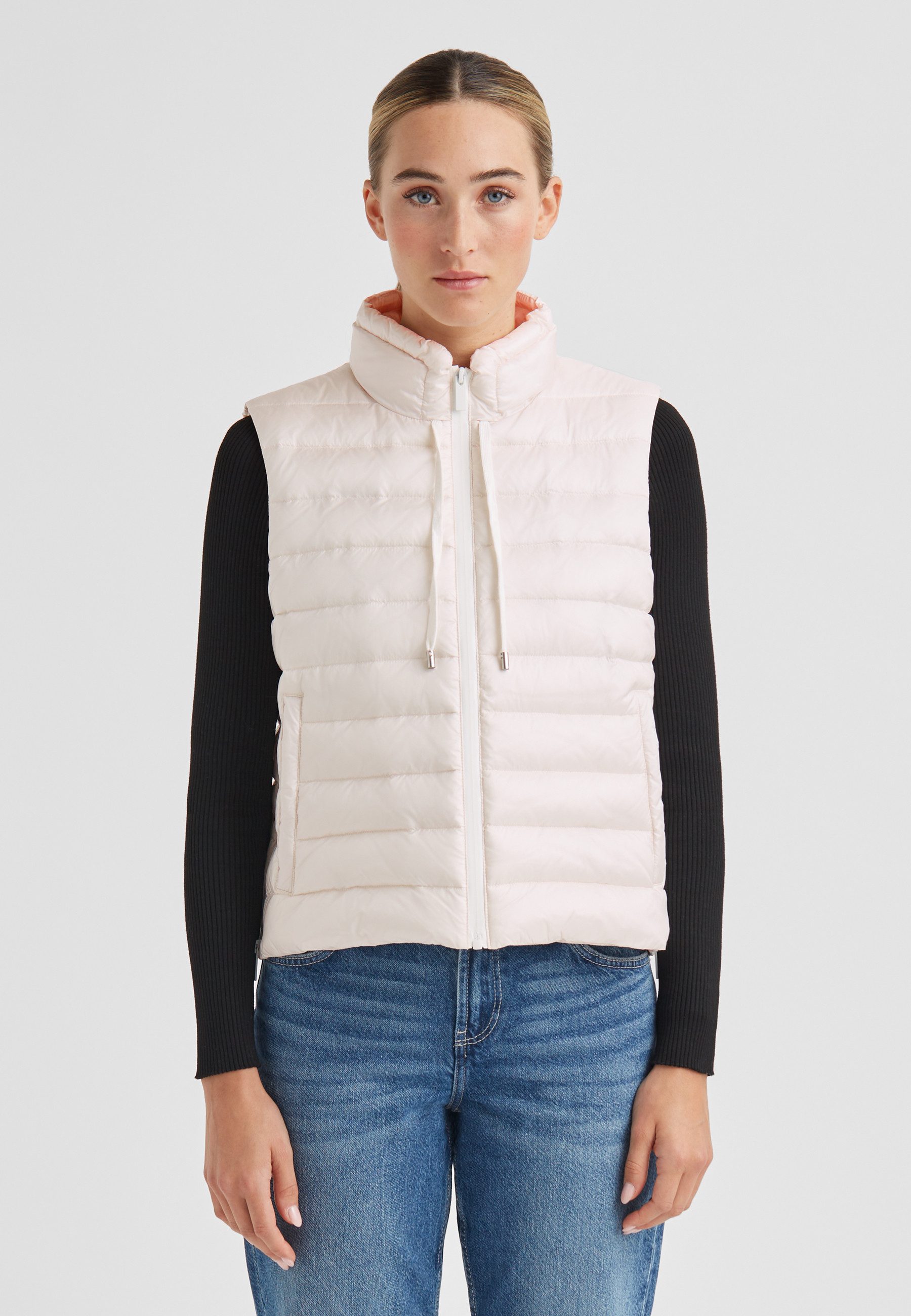 Milestone Steppweste MSKaja Damen Weste gesteppt Übergangsweste Logo Badge, Reißverschlüsse am Seitennahtsaum