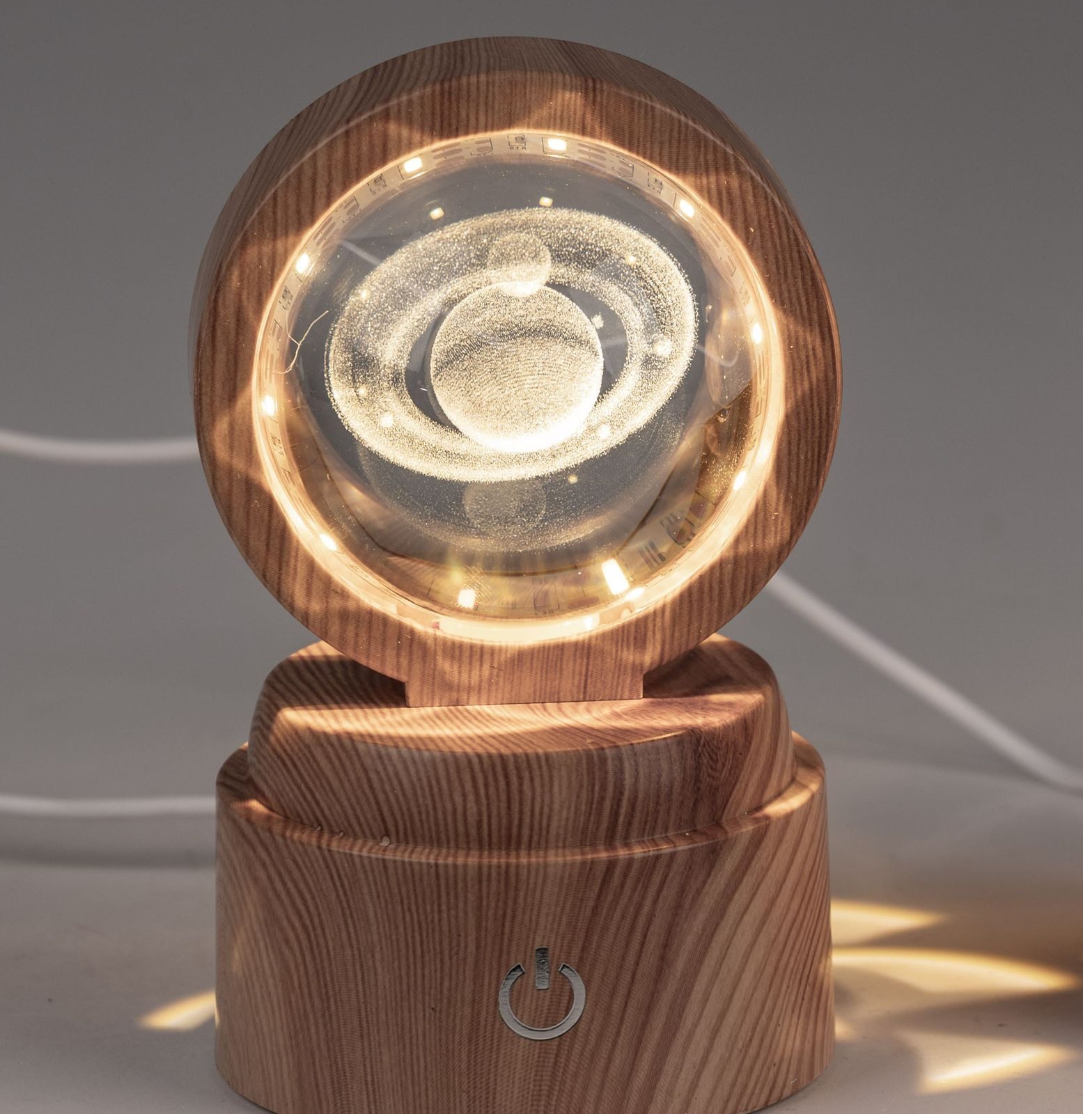 formano LED Dekolicht Deko-Licht Höhe 12cm mit Kristallkugel mit Planeten in 3D eingelasert, LED fest integriert