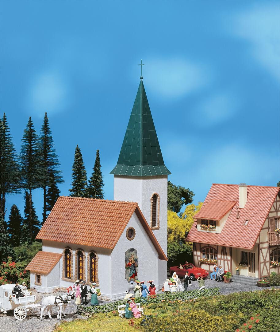 Faller Модельное железнодорожное здание Faller H0 130240 Gebäude-Bausatz Dorfkirche 1:87, Spur H0