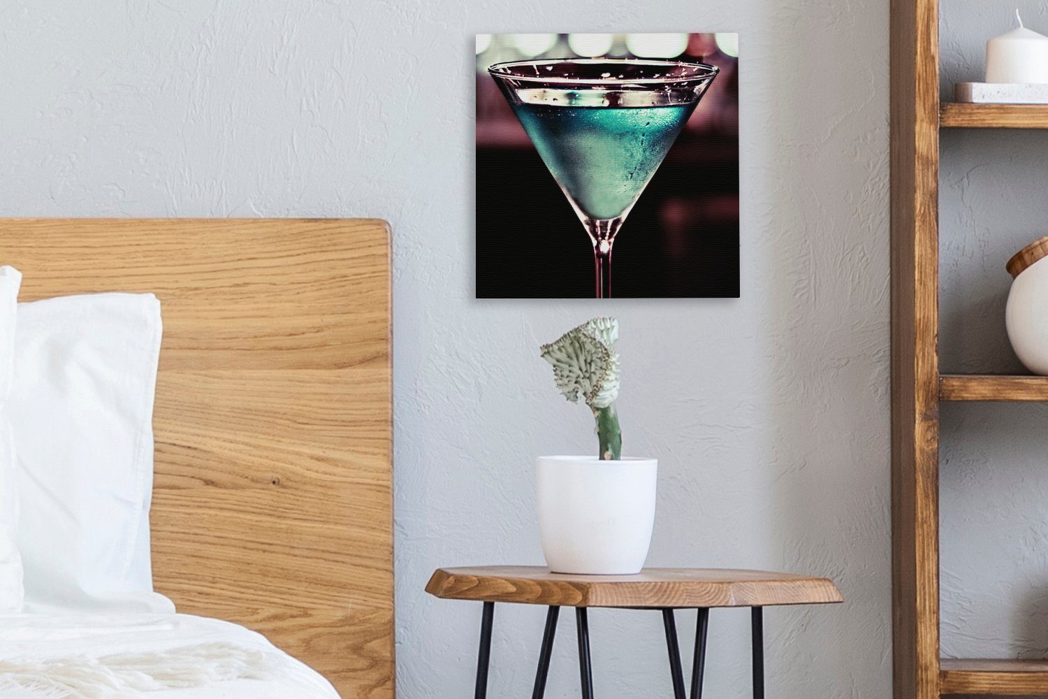OneMillionCanvasses® Leinwandbild Blauer Martini-Drink (1 St), Leinwand Wohnzimmer in Bilder Retro-Farben, für Schlafzimmer