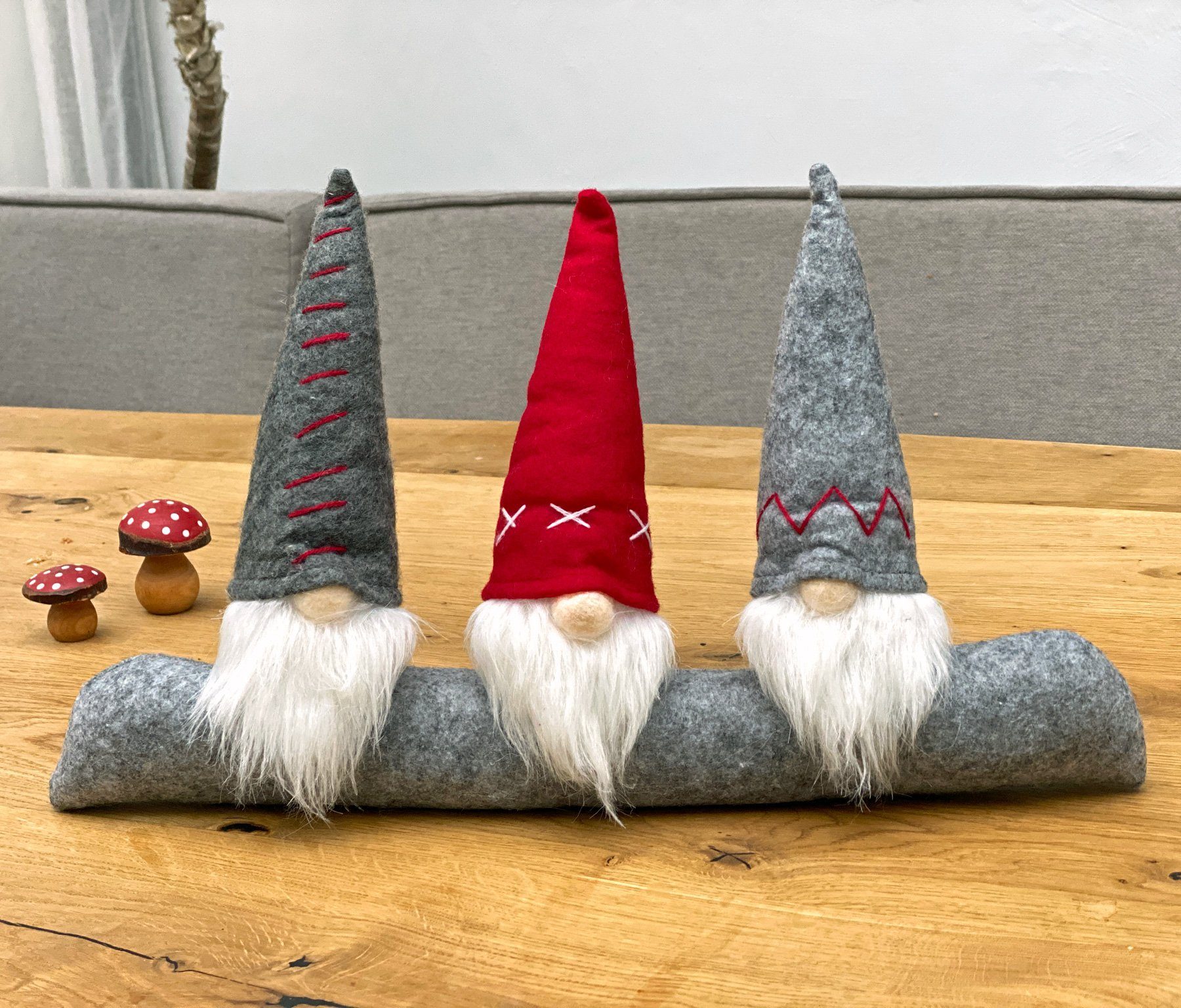 heimtexland Zugluftstopper Windstopper Deko Wichtel Fensterdeko Weihnachten, 1-tlg., Abdichtung für Tür und Fenster I Kälteschutz Zwerge – Bild 3 von 5
