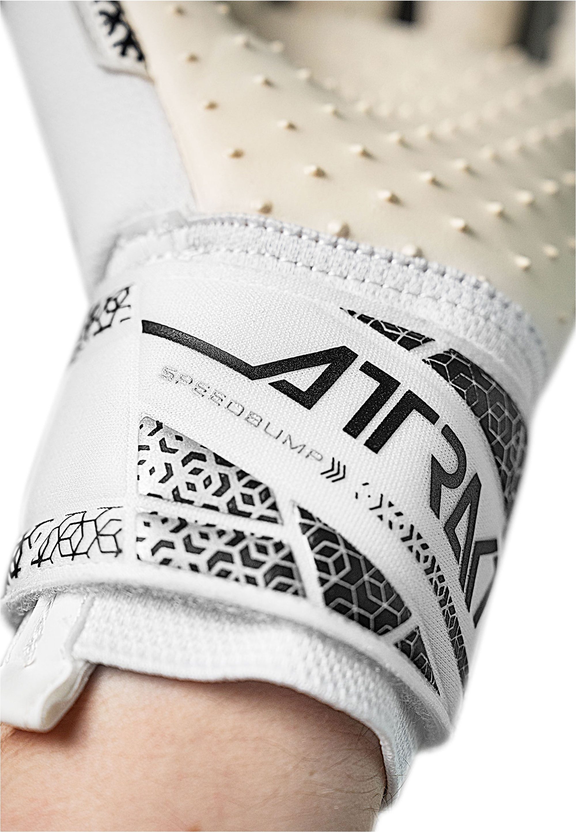 Reusch Torwarthandschuhe Attrakt SpeedBump mit Evolution Negative Cut