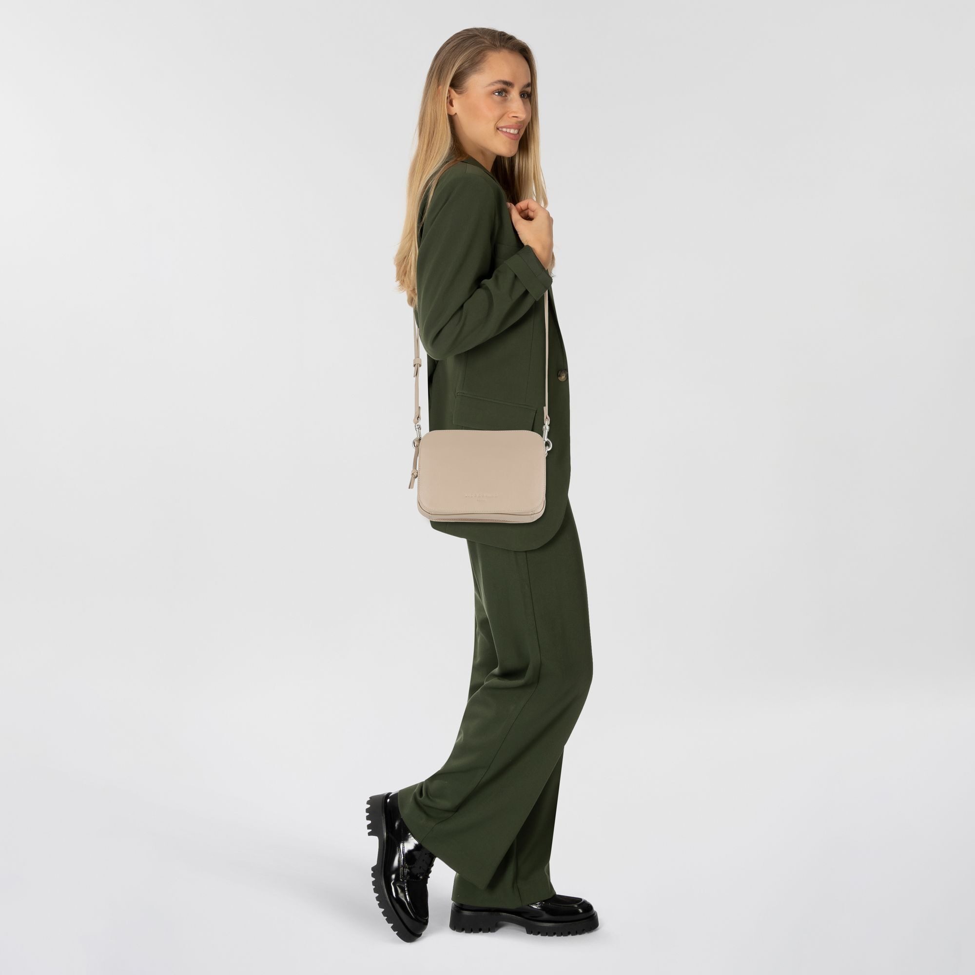 Liebeskind Berlin Umhängetasche Luka, Leder günstig online kaufen