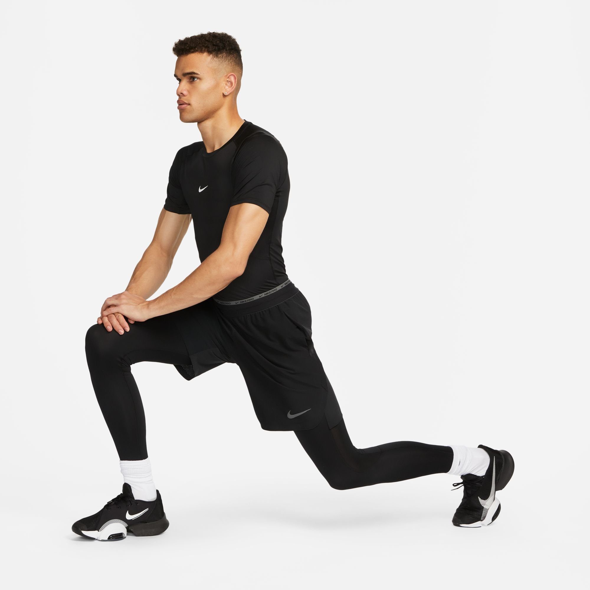 Nike Trainingsshirt MEN'S SHORT-SLEEVE PRO TIGHT TOP DRI-FIT