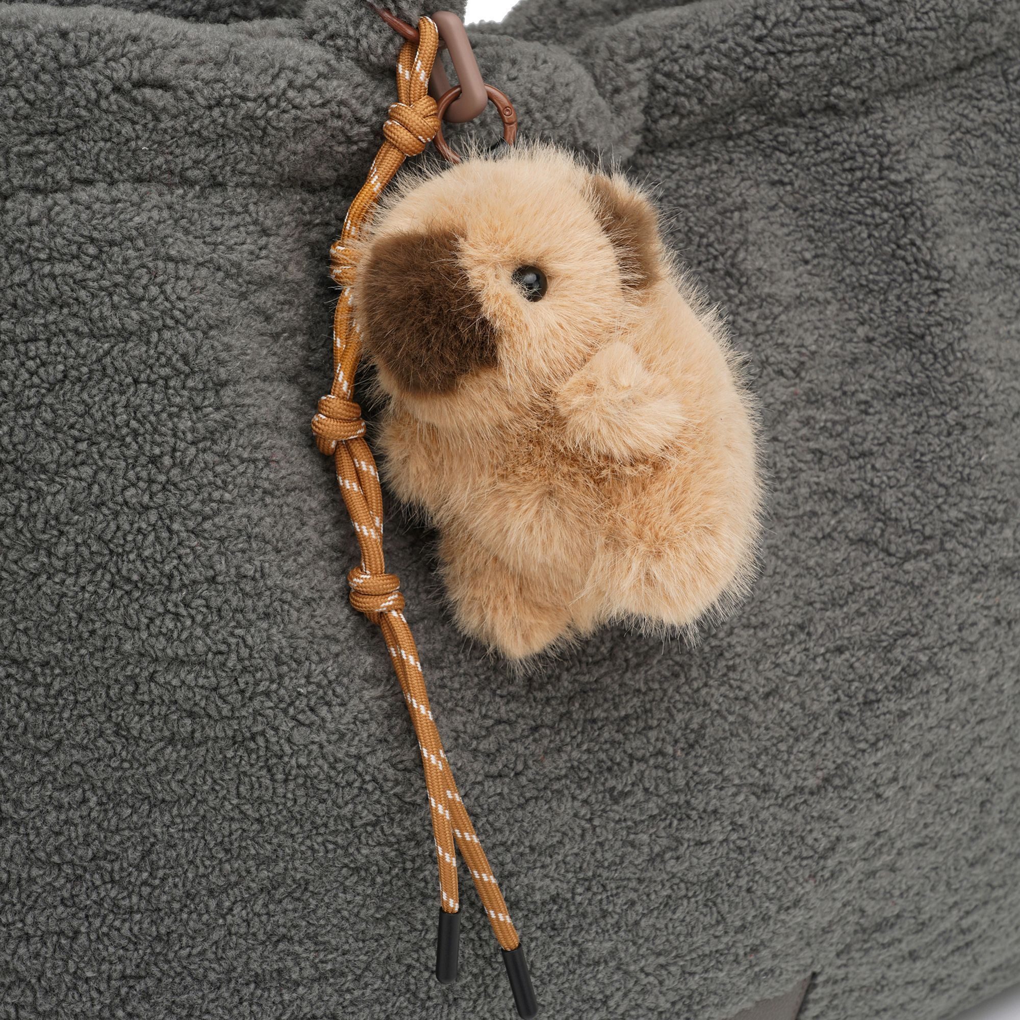 FREDsBRUDER Schultertasche Fluffy, Polyester