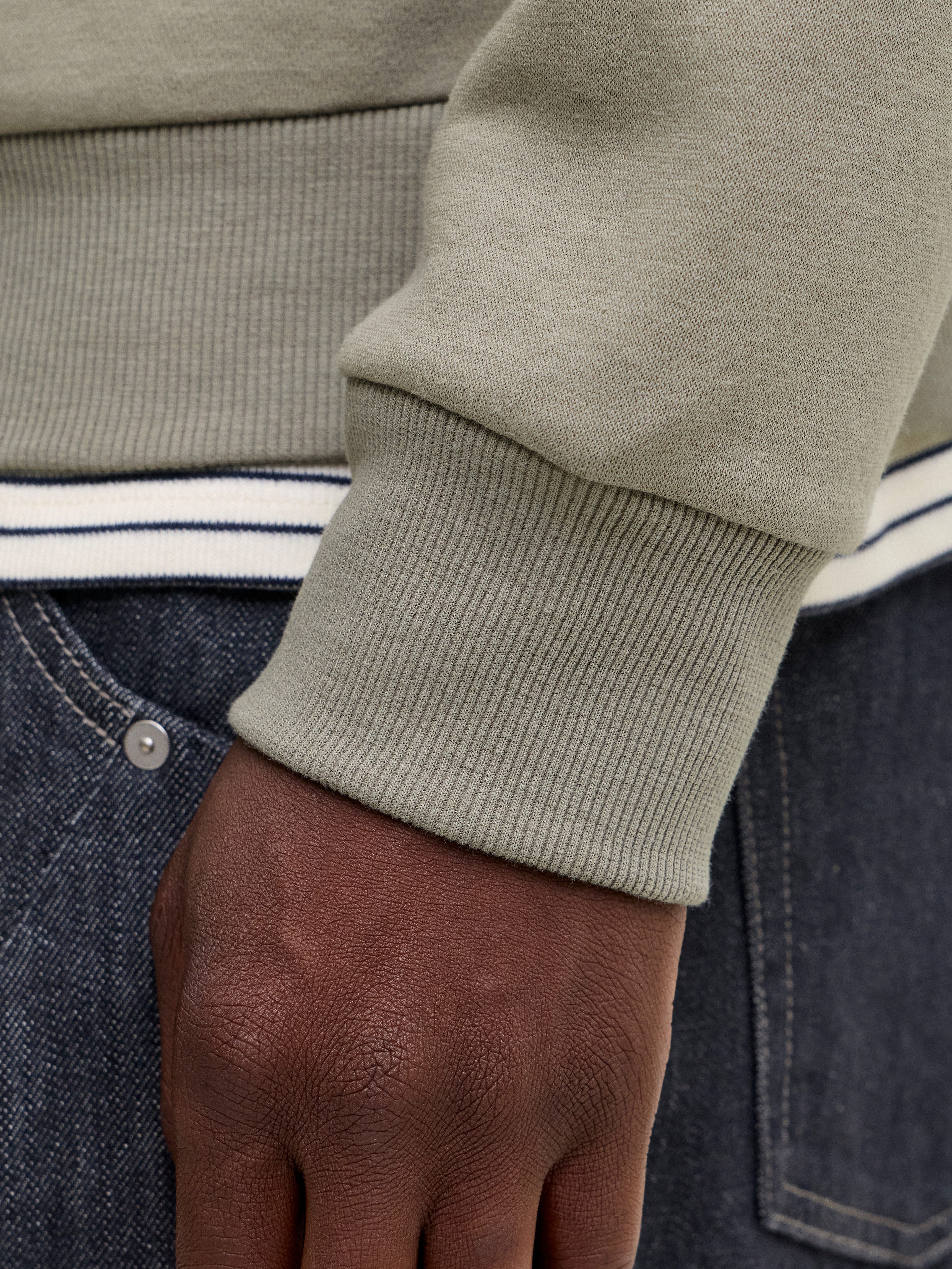 Jack & Jones Sweatshirt JJCLEVELAND SWEAT CREW NECK Materialmix, regular fit