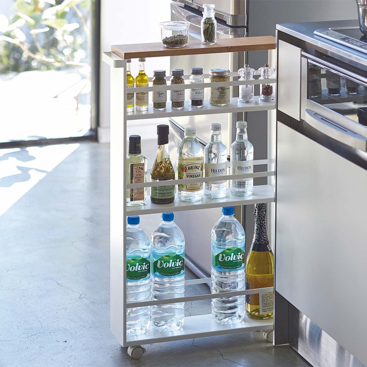 Yamazaki Küchenwagen "Tower" schmal 13x80x45cm für Nische, Rollwagen, Küche, Nischenwagen, Küchentrolley mit Griff und Ablage