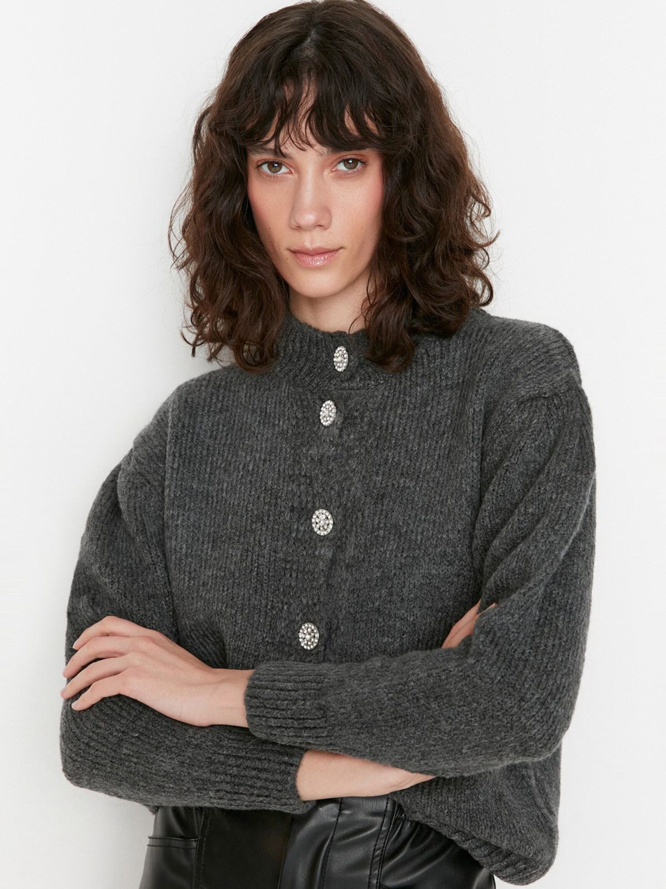 Trendyol Strickjacke (1-tlg) Ziersteine