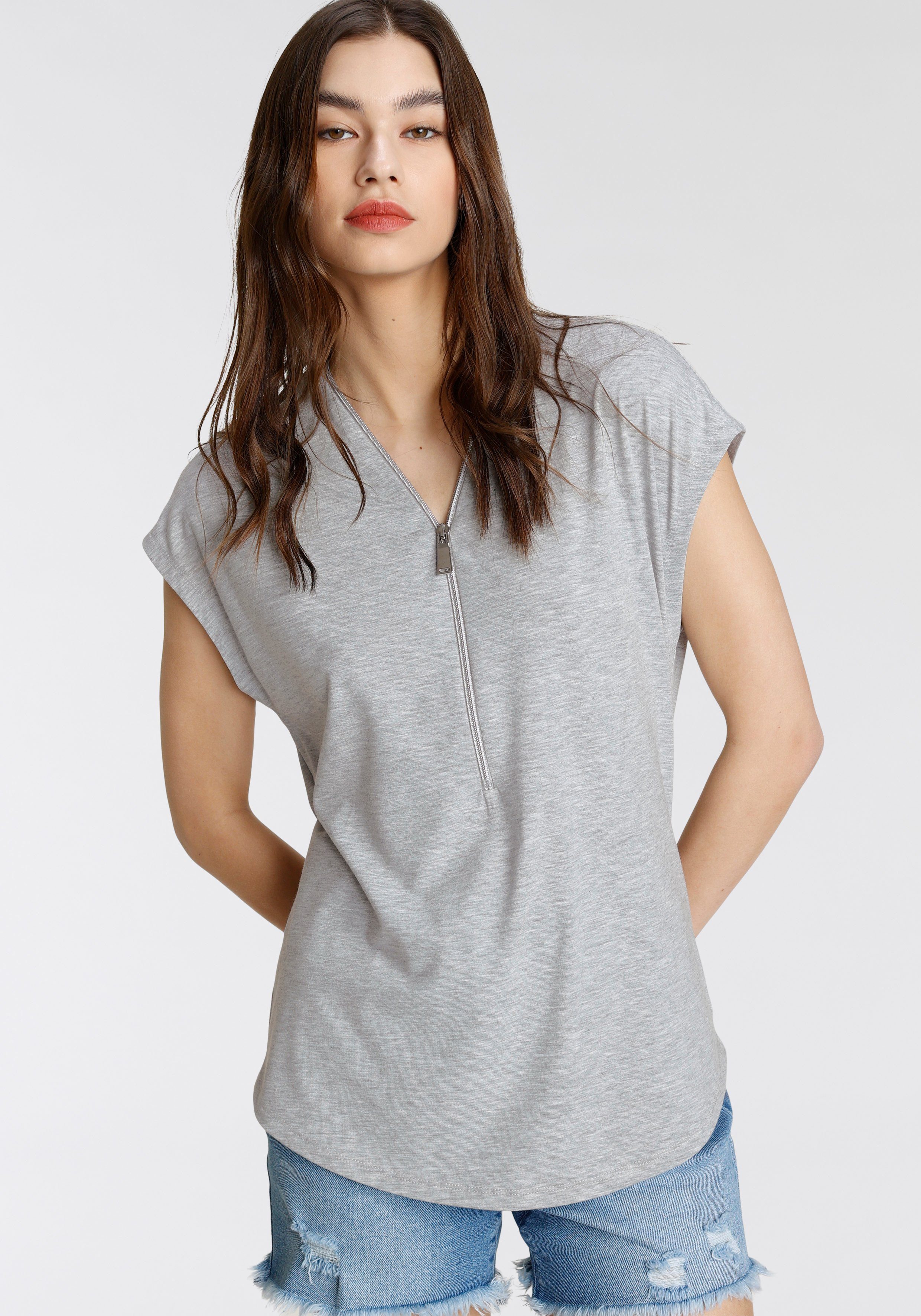 Tamaris T-Shirt mit V-Ausschnitt
