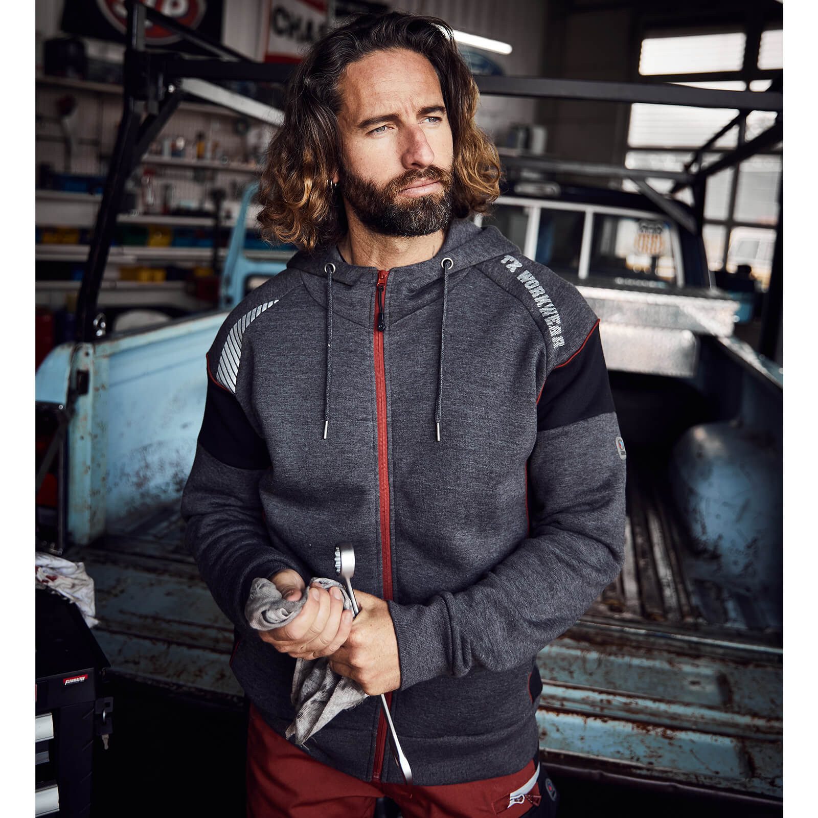 Terrax Workwear Kapuzensweatjacke 61788 Herren Sweatjacke mit Kapuze und reflektierenden Print – Bild 3 von 3