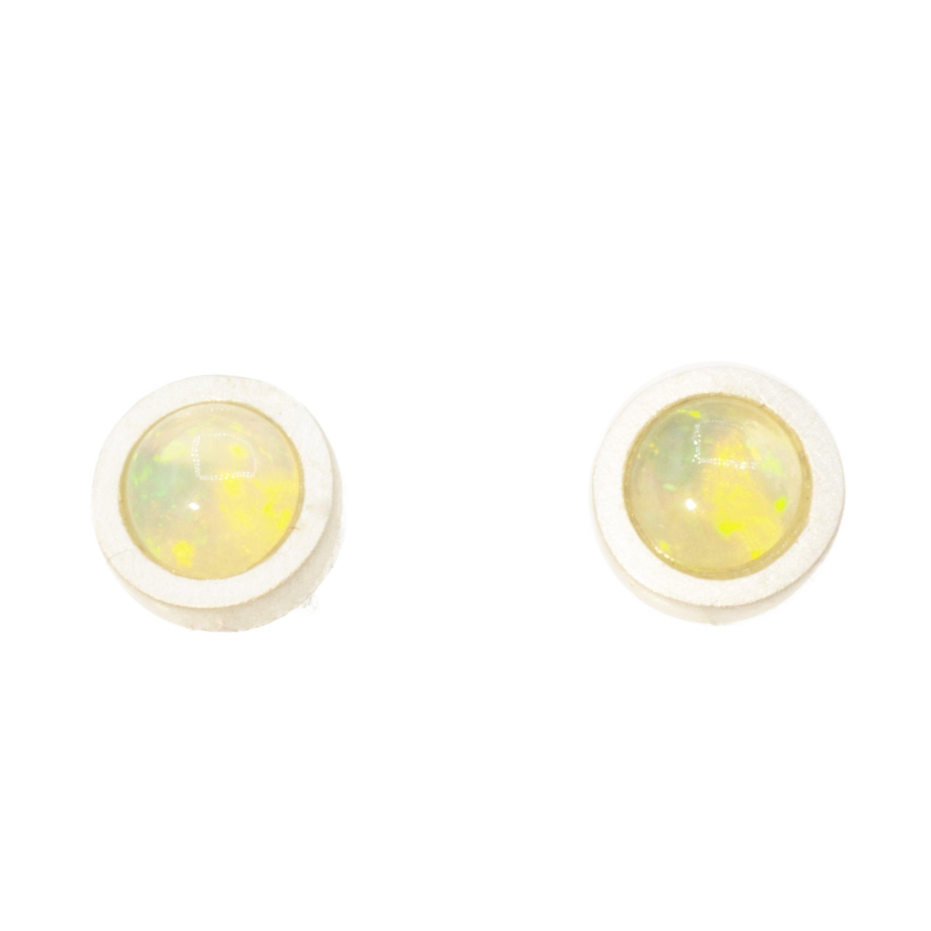 Bella Carina Paar Ohrstecker Ohrstecker mit echtem Edel Opal 7 mm Fassung matt, 925 Silber, mit echten natürlichen Opal Steinen