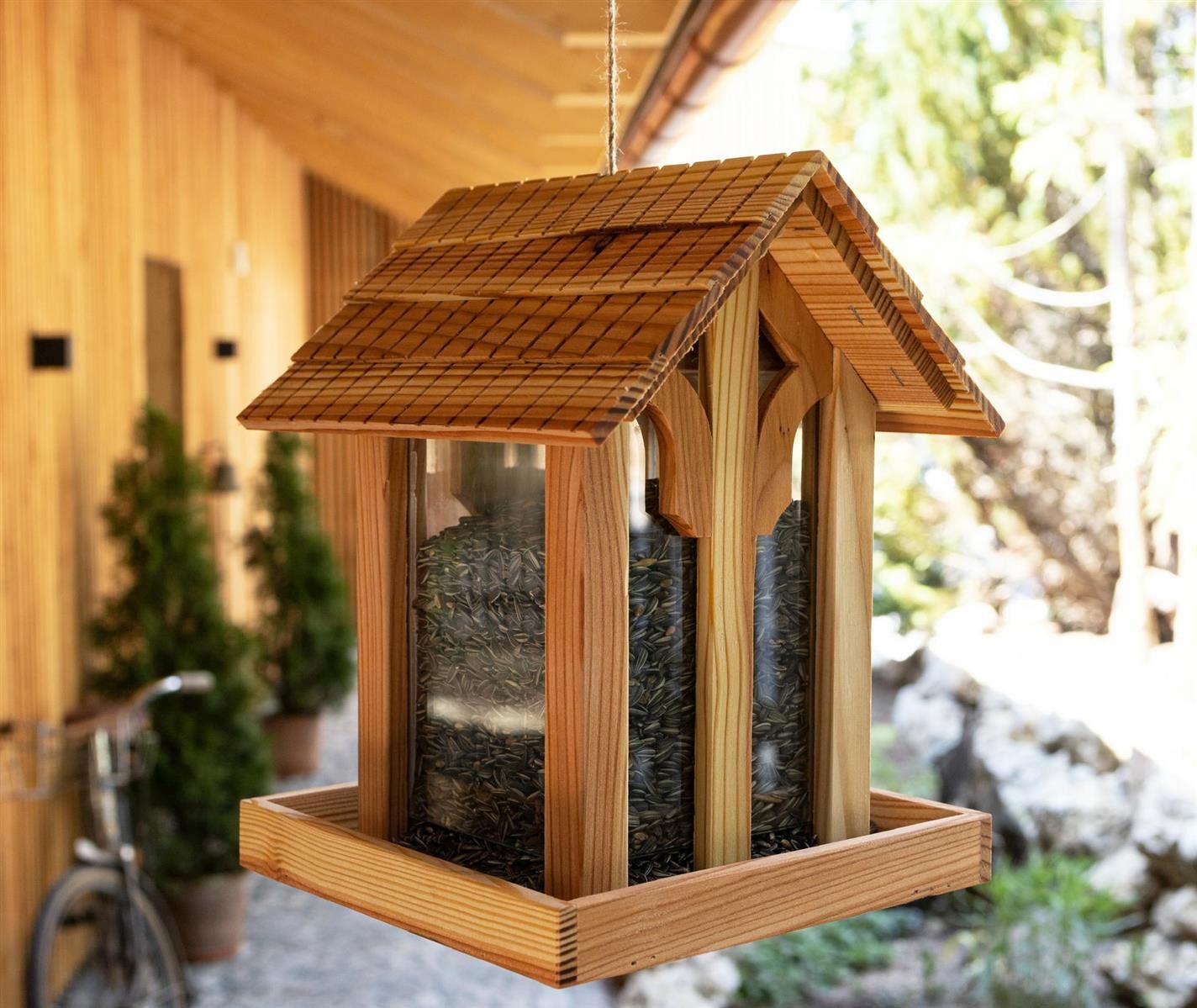 Holz Frank Vogelhaus Vogel Futterhaus aus geölter Lärche mit Glas-Rundbogenfenster 25x32cm