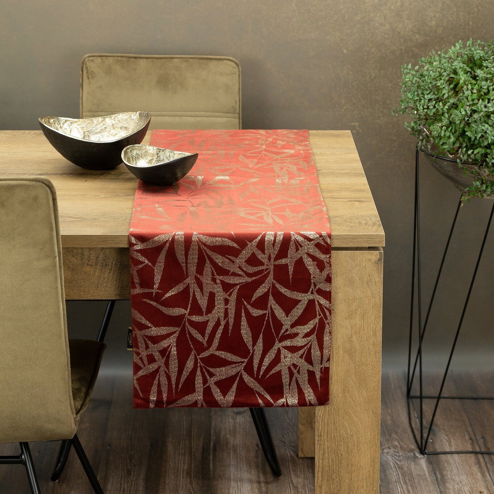 Eurofirany Tischdecke BLINK (Packung 1-tlg), Tischläufer, Samt, Velvet, 35x140 cm, 35x180 cm, 35x220 cm