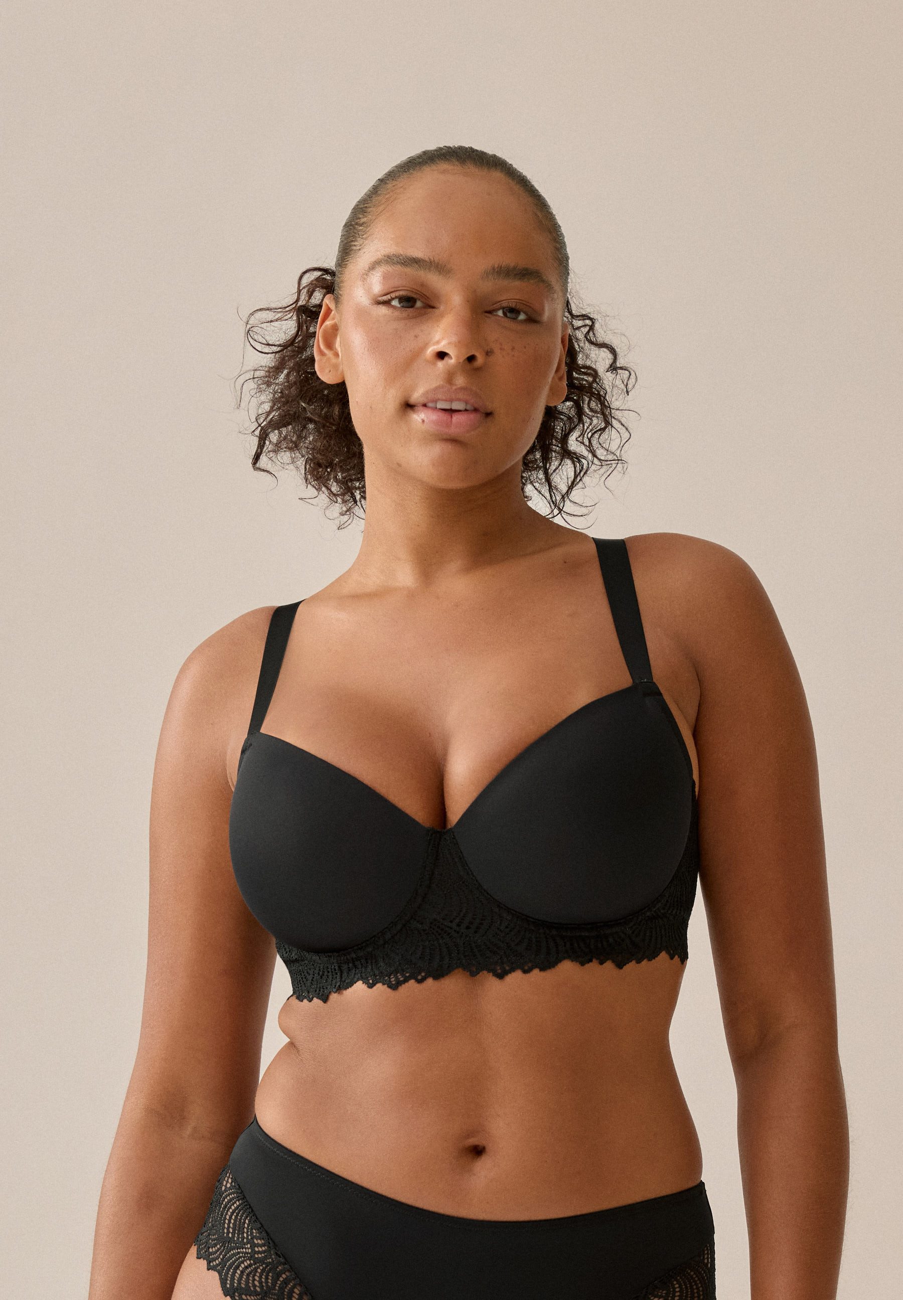 Naturana Schalen-BH The Friday (1-tlg) mit Bügel, mit Spitze, feminin, weich, bequem