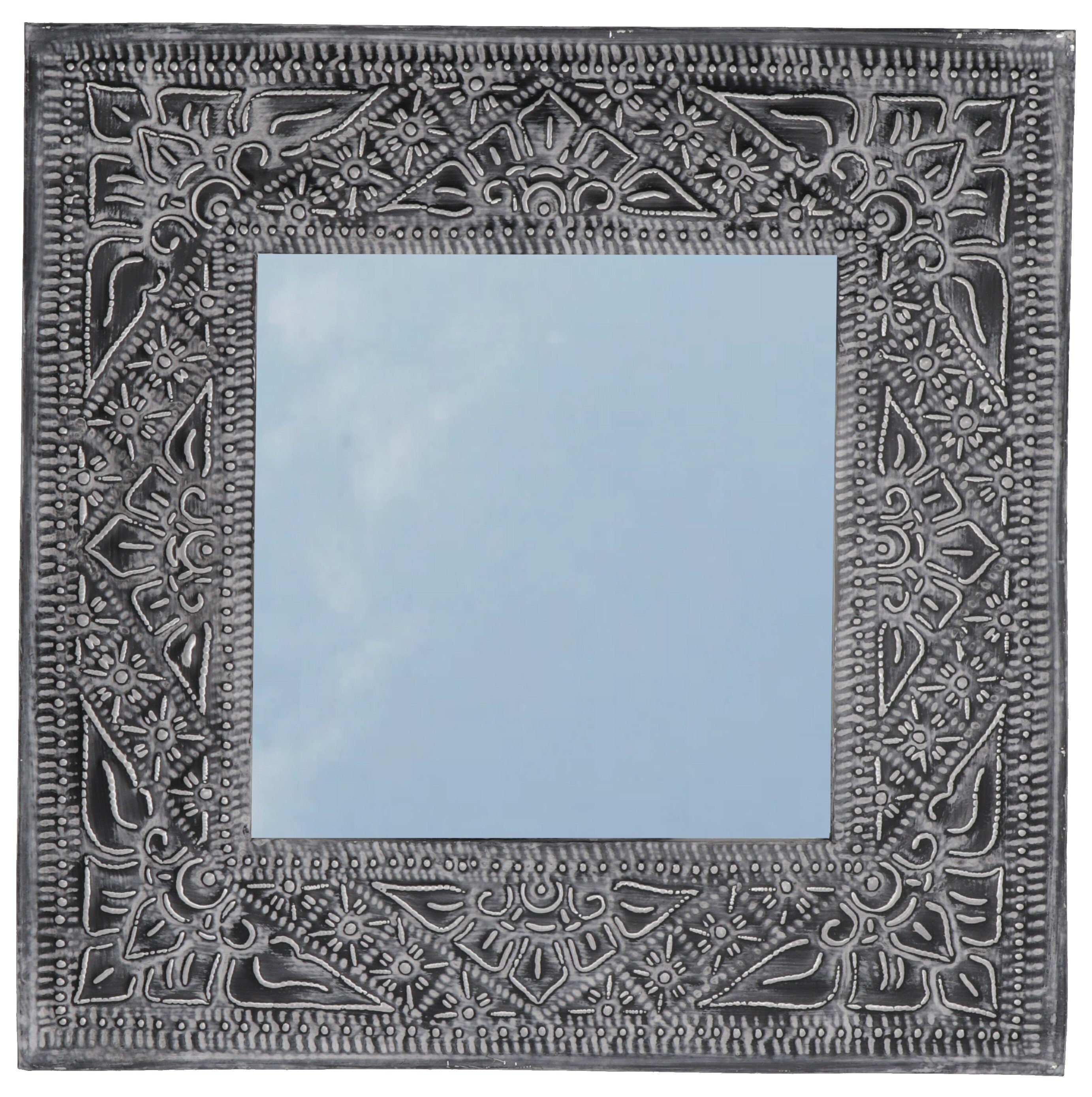 Guru-Shop Dekospiegel Spiegel mit handgeprägtem Rahmen aus Aluminium..