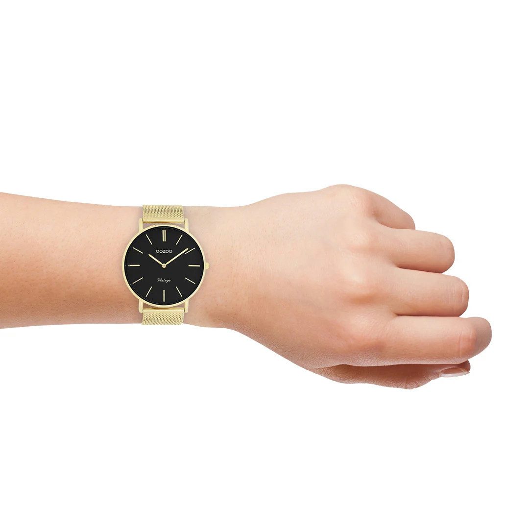 OOZOO Quarzuhr Herrenuhr C9912 – Schwarzes Zifferblatt, Milanaiseband IP Gold, 44 mm C9912
