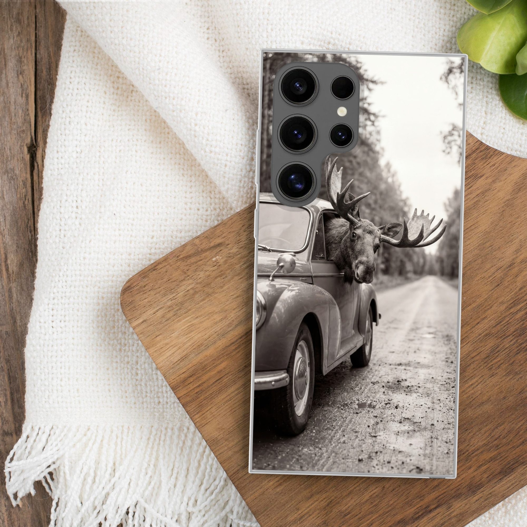 MuchoWow Handyhülle für Samsung Galaxy S24 Ultra Elch - Auto - Geweih - Schwarz - Weiß, Phone Case, Silikon, Schutzhülle Dünn