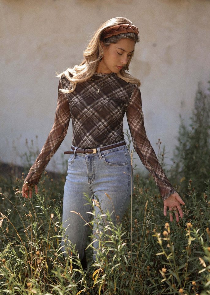 SASSYCLASSY Langarmshirt Mesh Langarmshirt mit Karo-Muster Damen Körpernah geschnittenes Shirt mit Rundhals und langen Armen Braun