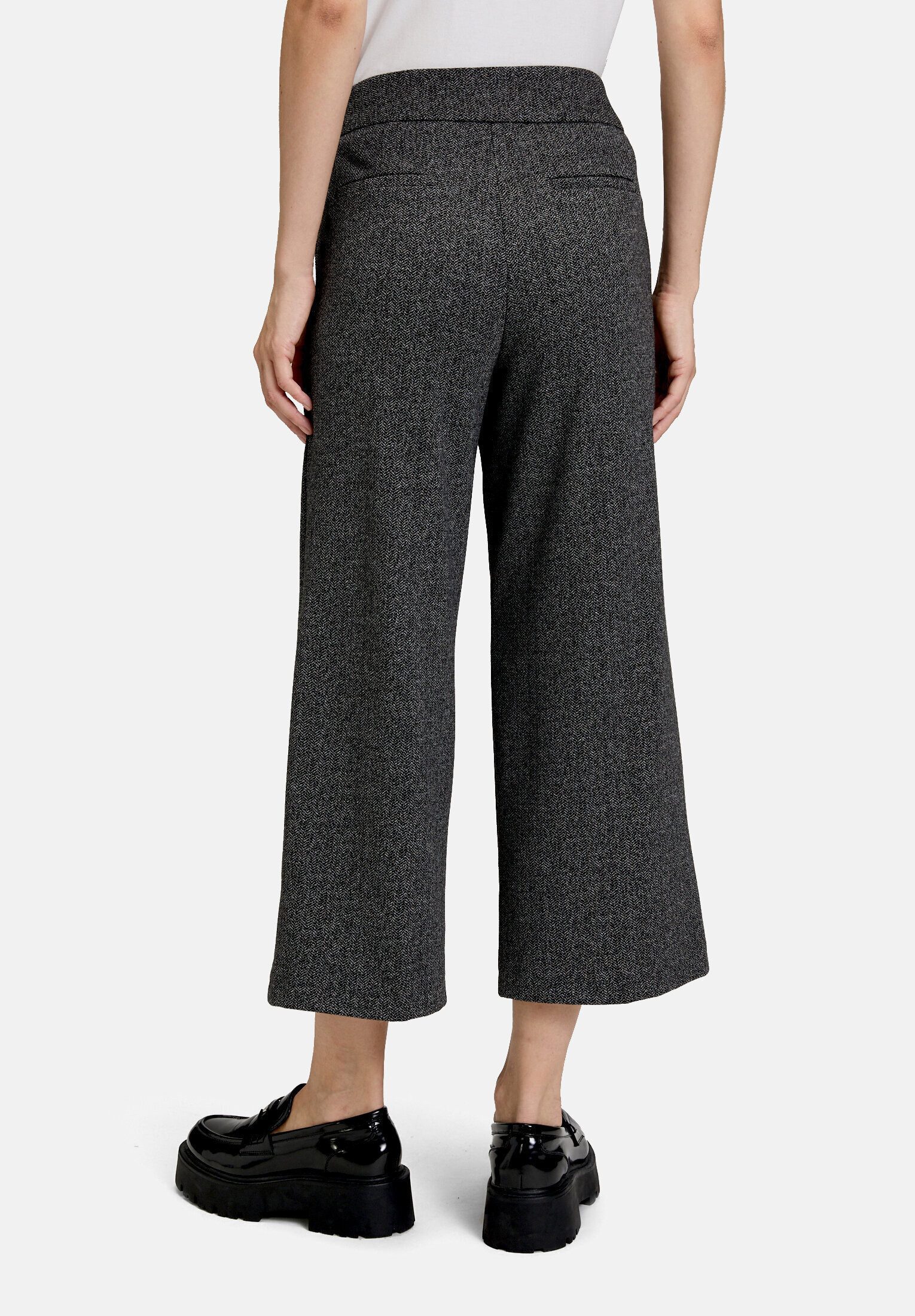 Cartoon Culotte Damen mit Bügelfalte