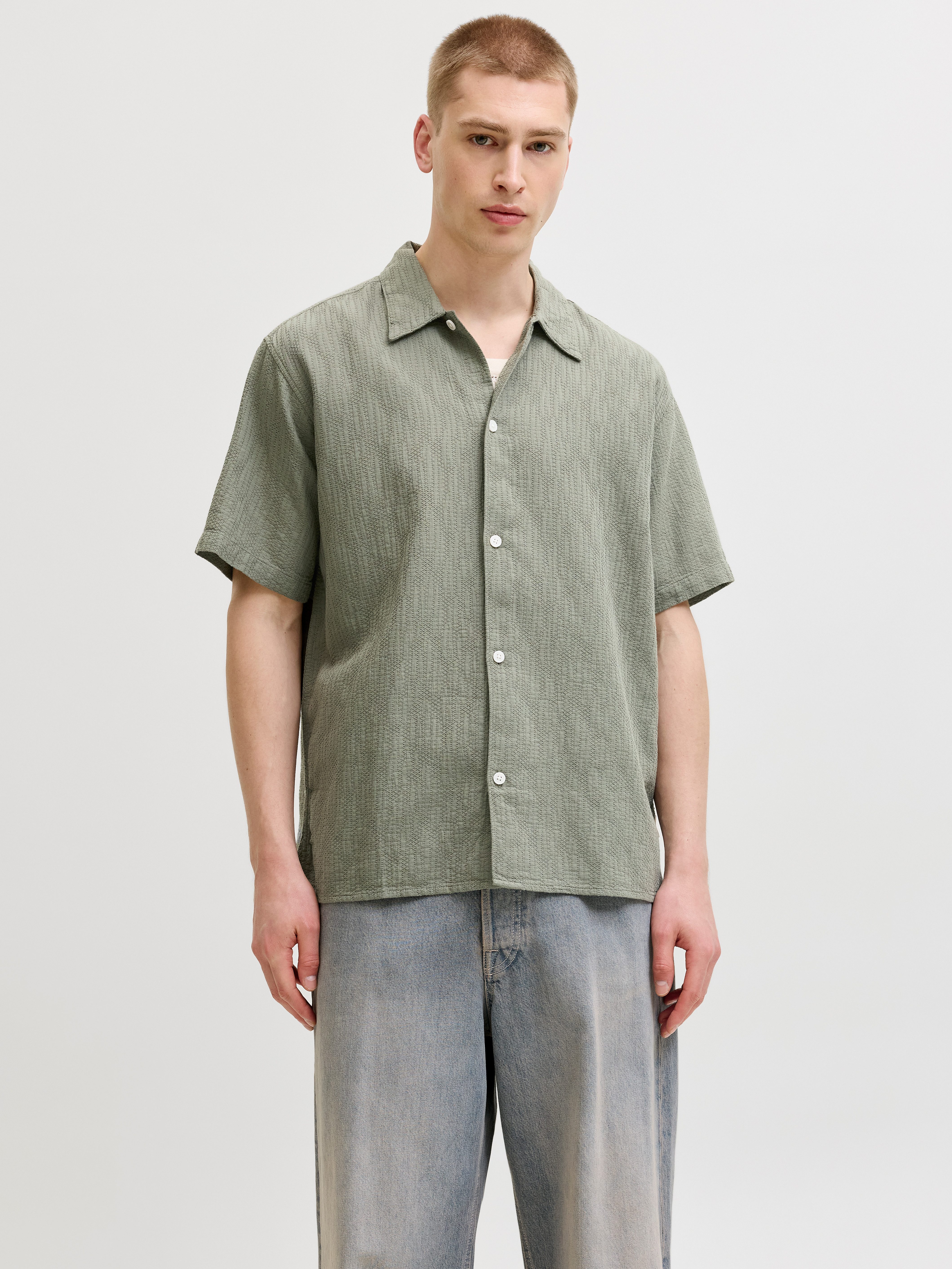 Jack & Jones Kurzarmhemd JORMONTAUK WAVY TEXTURE SHIRT SS SN Baumwolle, relaxed fit