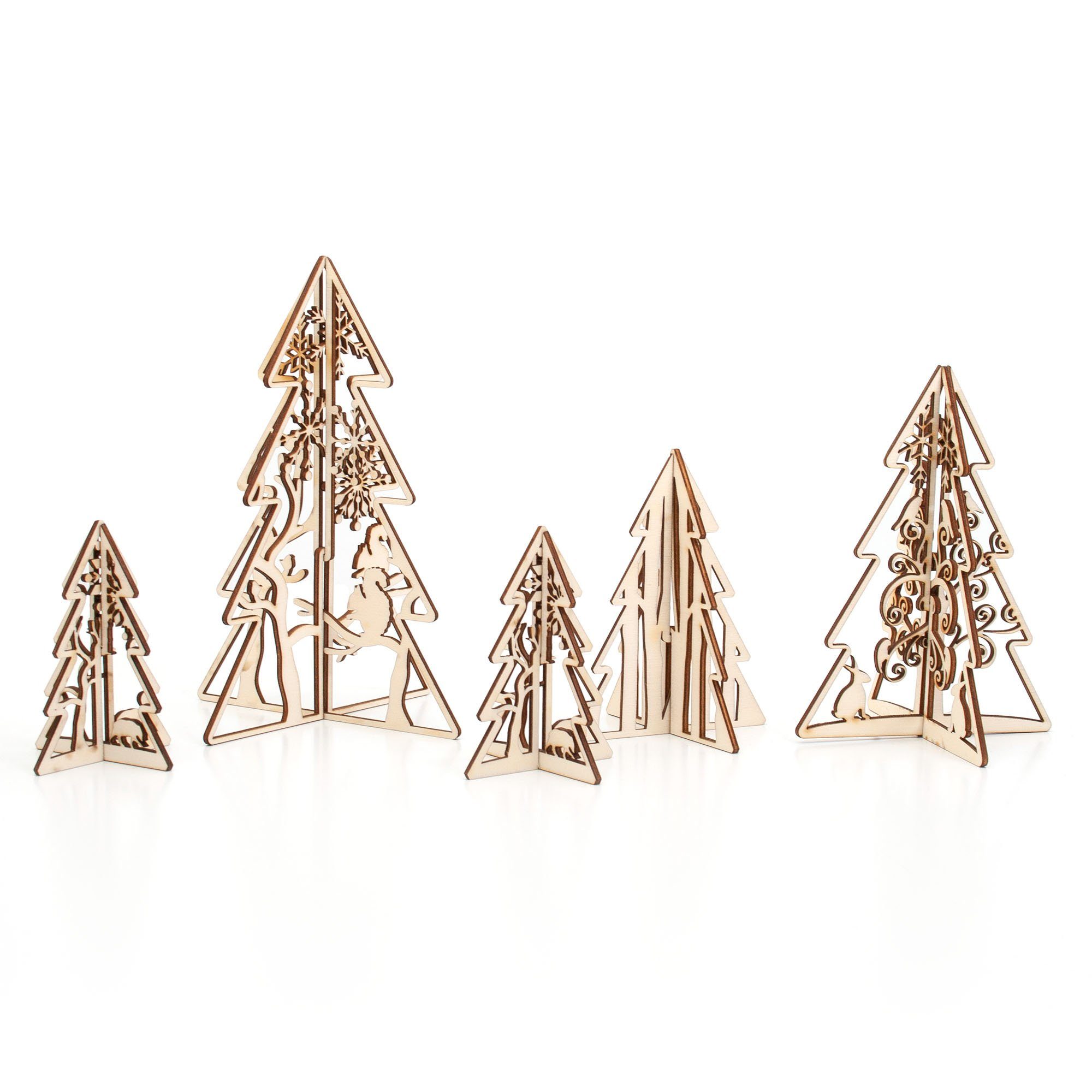 in 5-teilig mit vier „Weihnachtsbaum“ St., 5 Weihnachtsdeko-Set Weihnachtsfigur aus Feder Holz freistehenden Größen (Set, Weihnachtsbäumchen Kreative 5tlg),